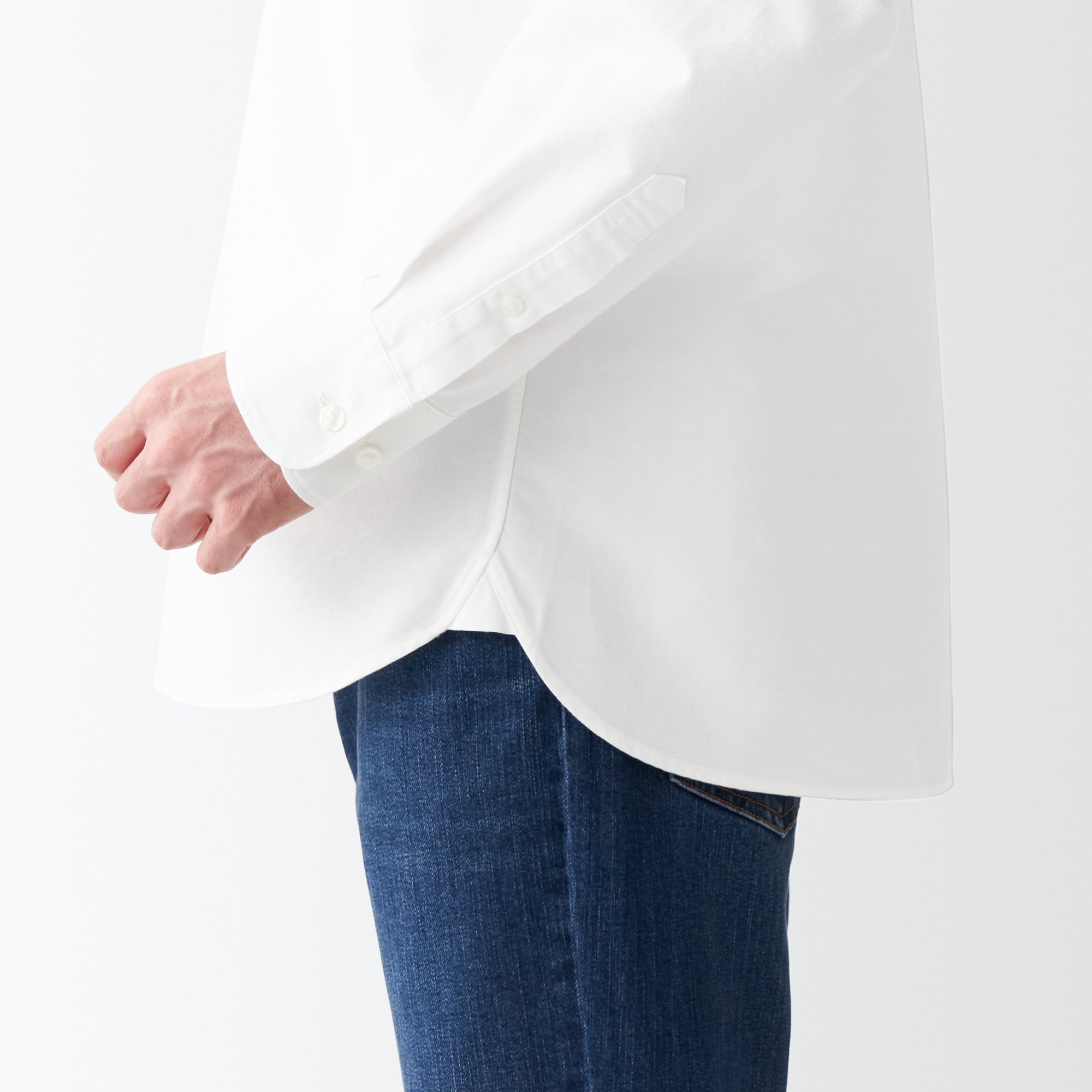 Men's Washed Oxford Collared Long Sleeve Button Down Shirt