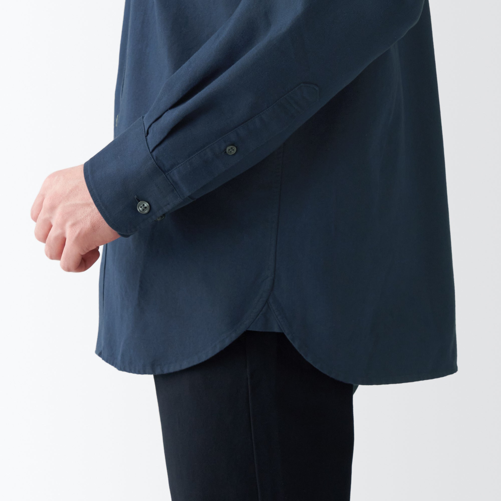 Men's Washed Oxford Collared Long Sleeve Button Down Shirt