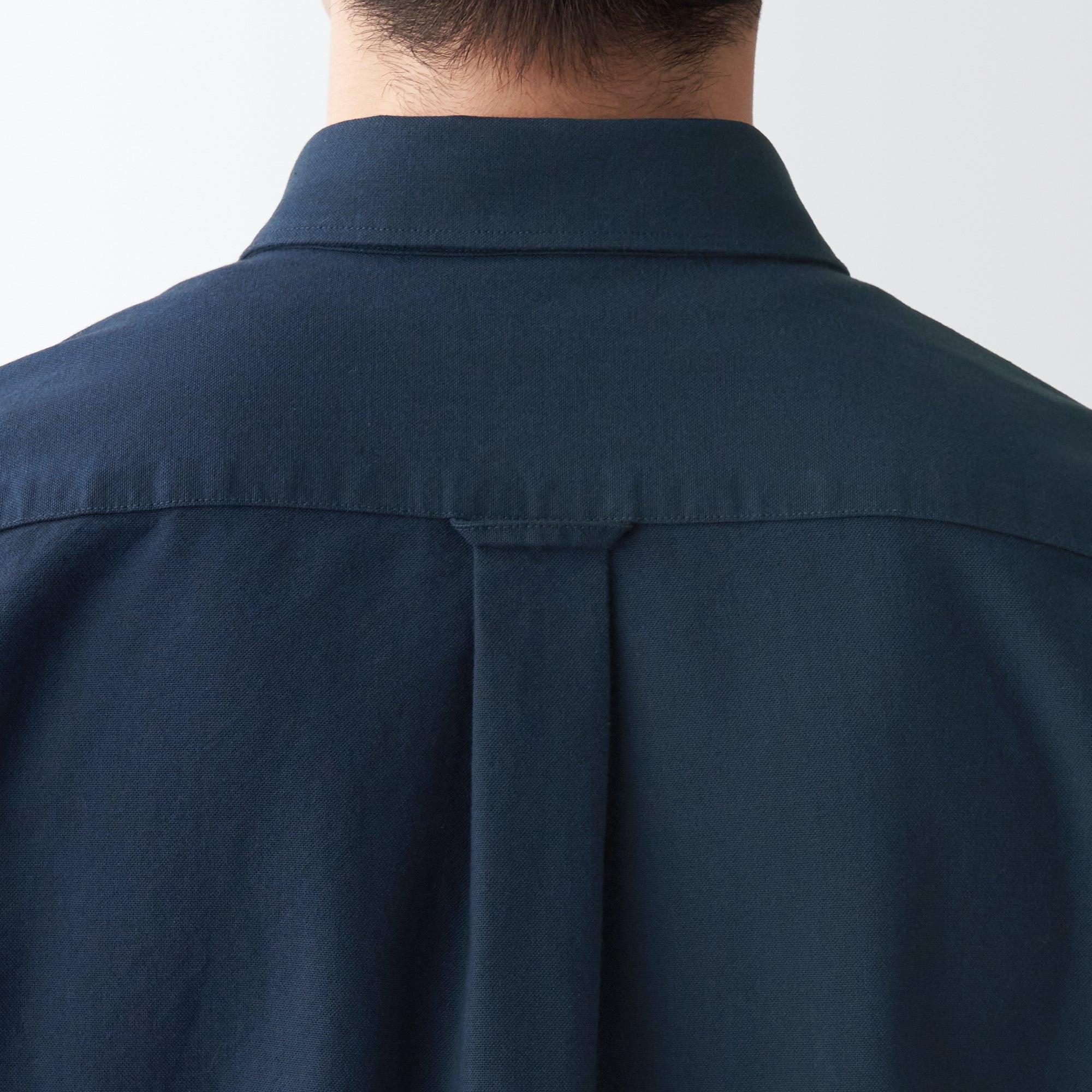 Men's Washed Oxford Collared Long Sleeve Button Down Shirt