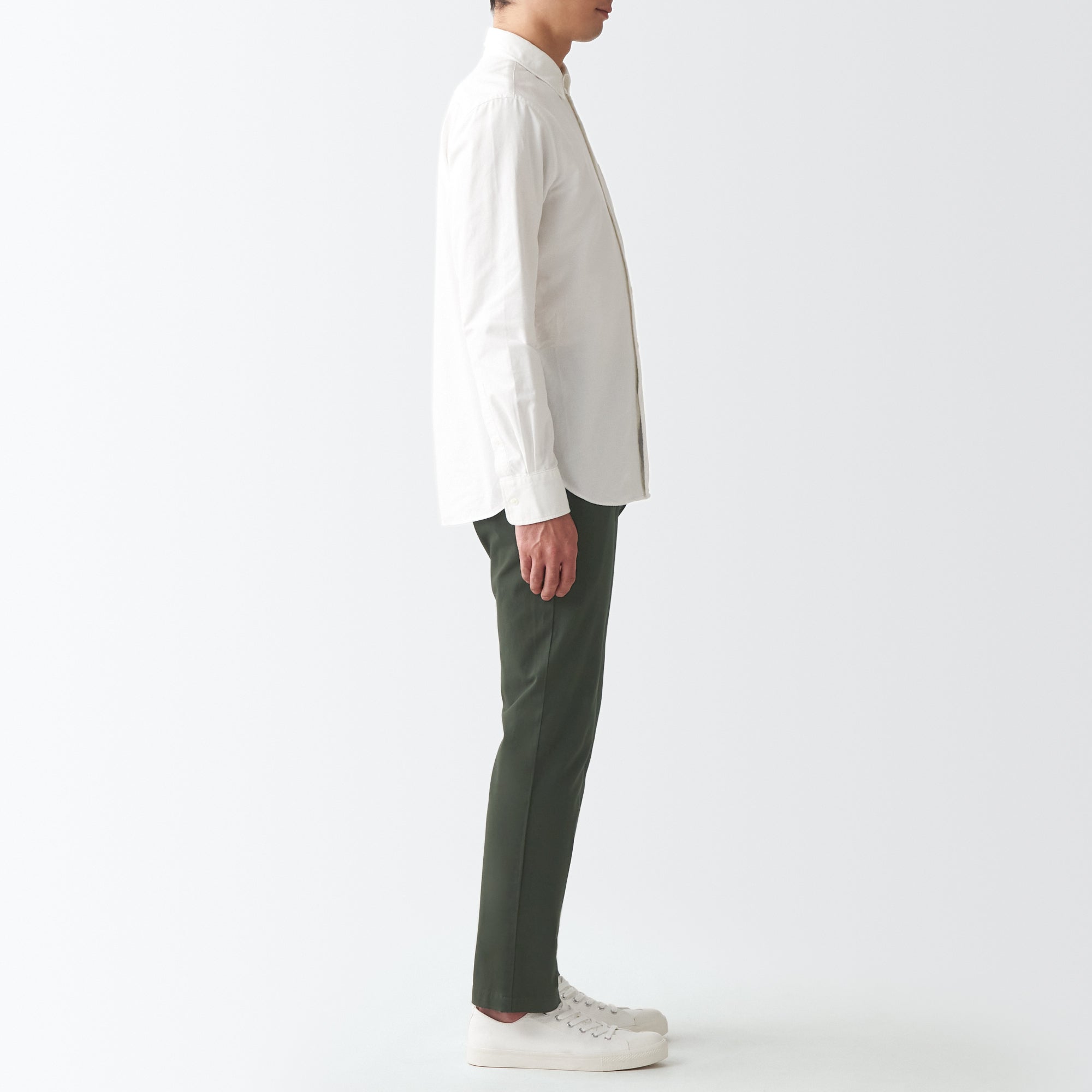 Men's 4-Way Stretch Chino Slim Pants (L30)