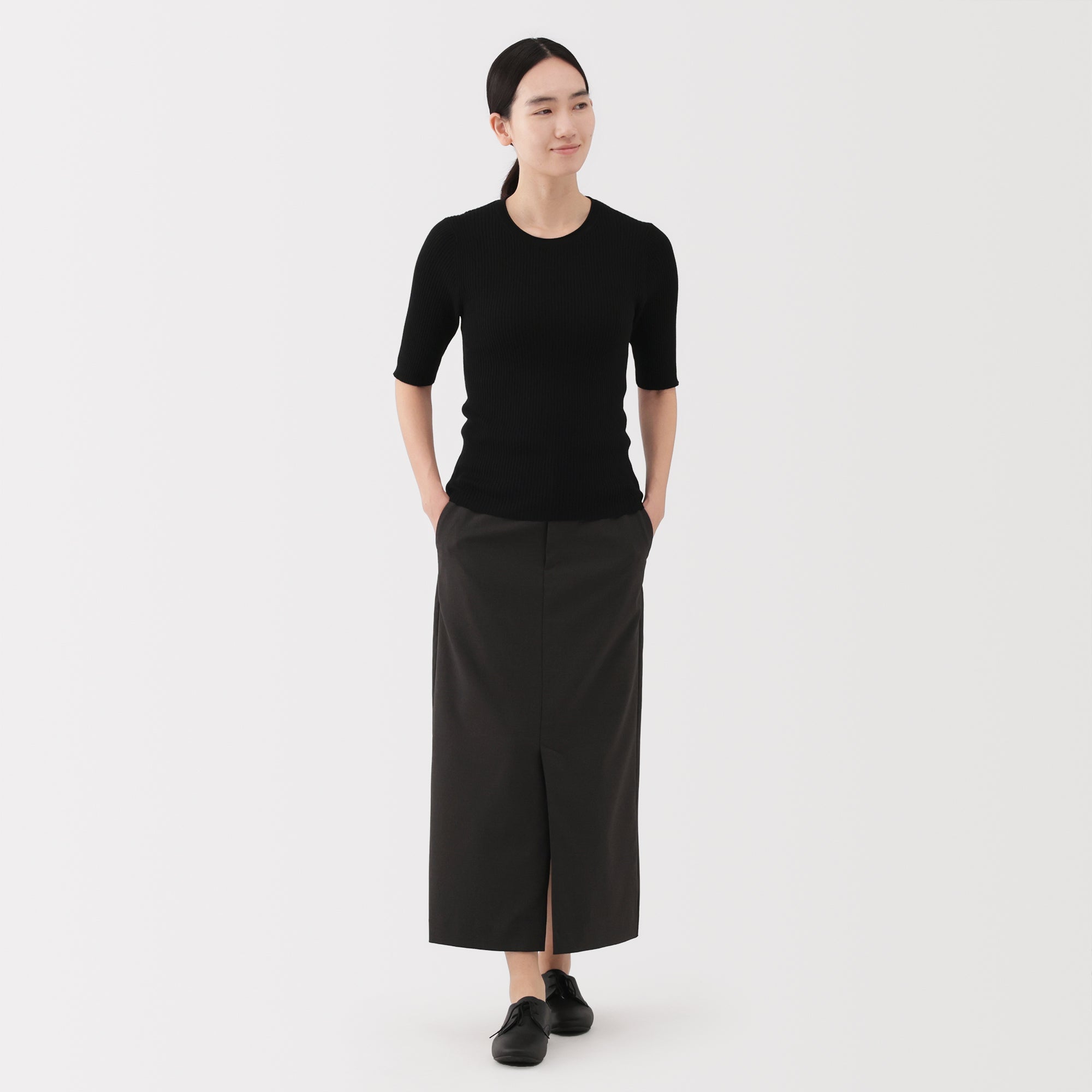 Water Repellent Straight Skirt