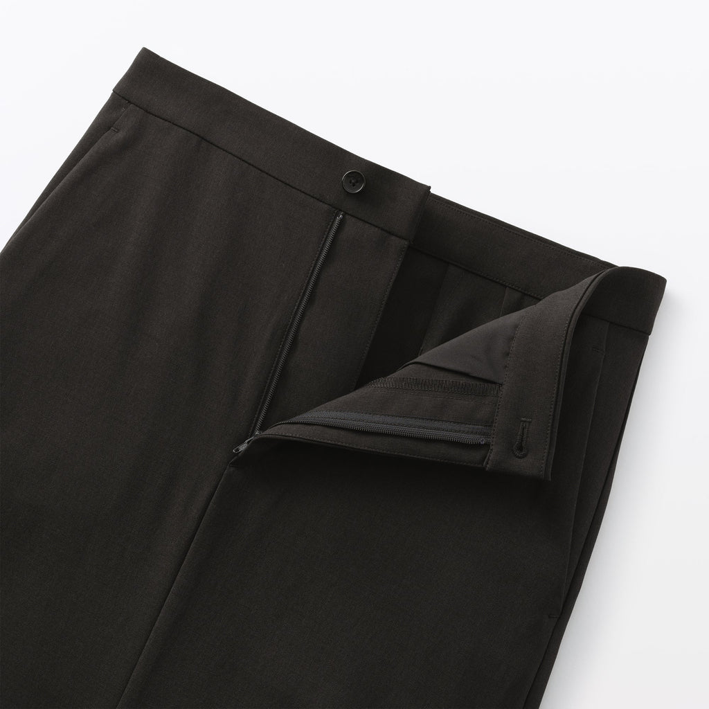 Water Repellent Straight Skirt