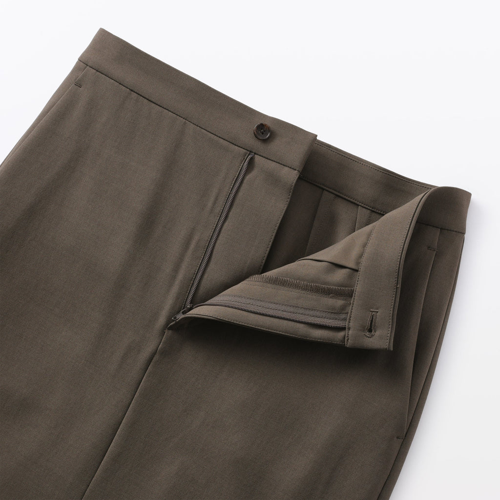 Water Repellent Straight Skirt