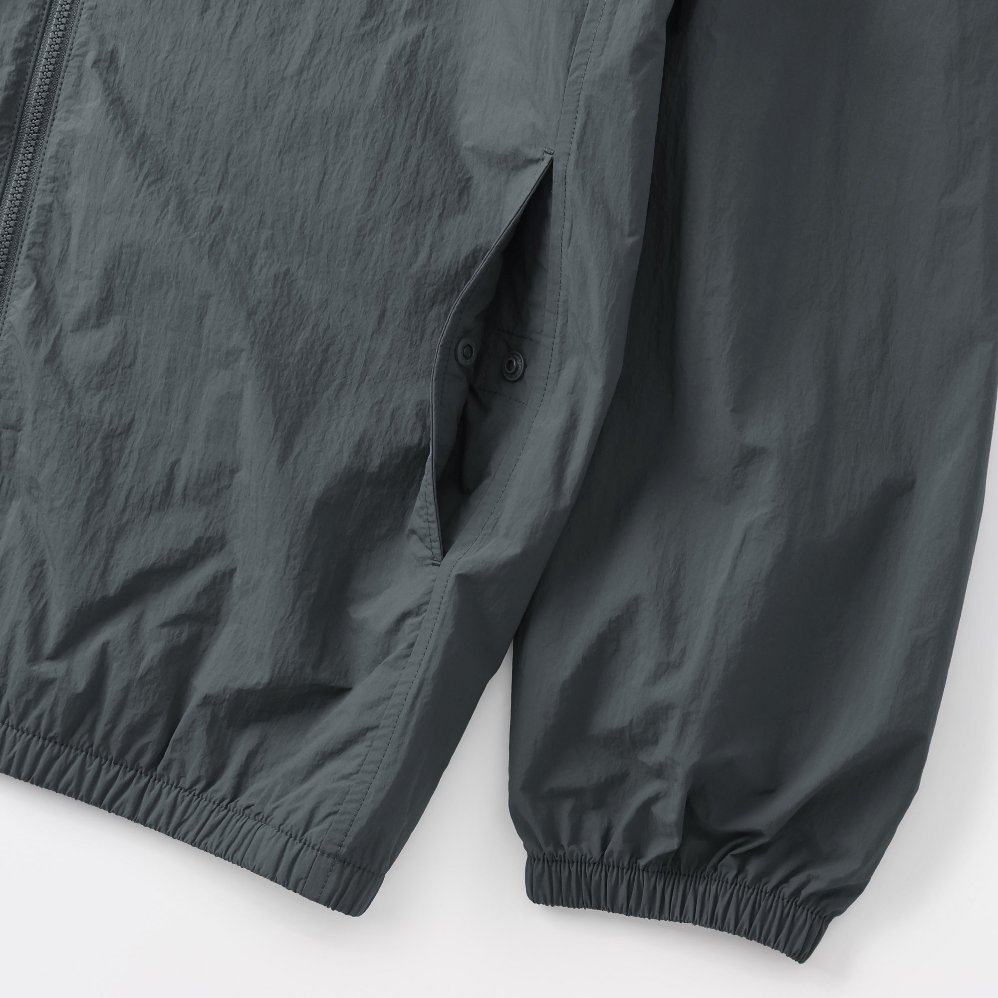 Water Repellent Pocketable Windbreaker