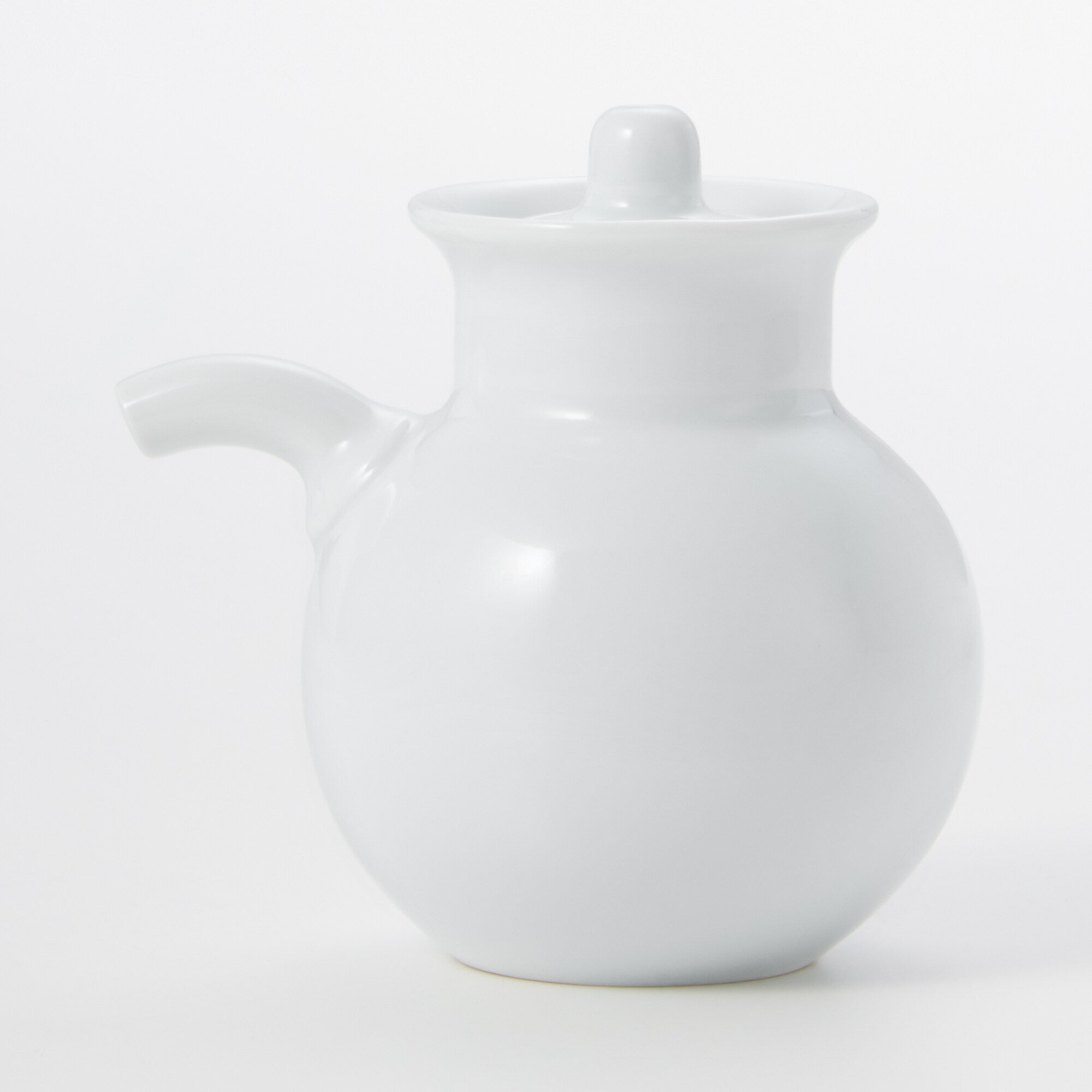 White Porcelain Sauce Pot