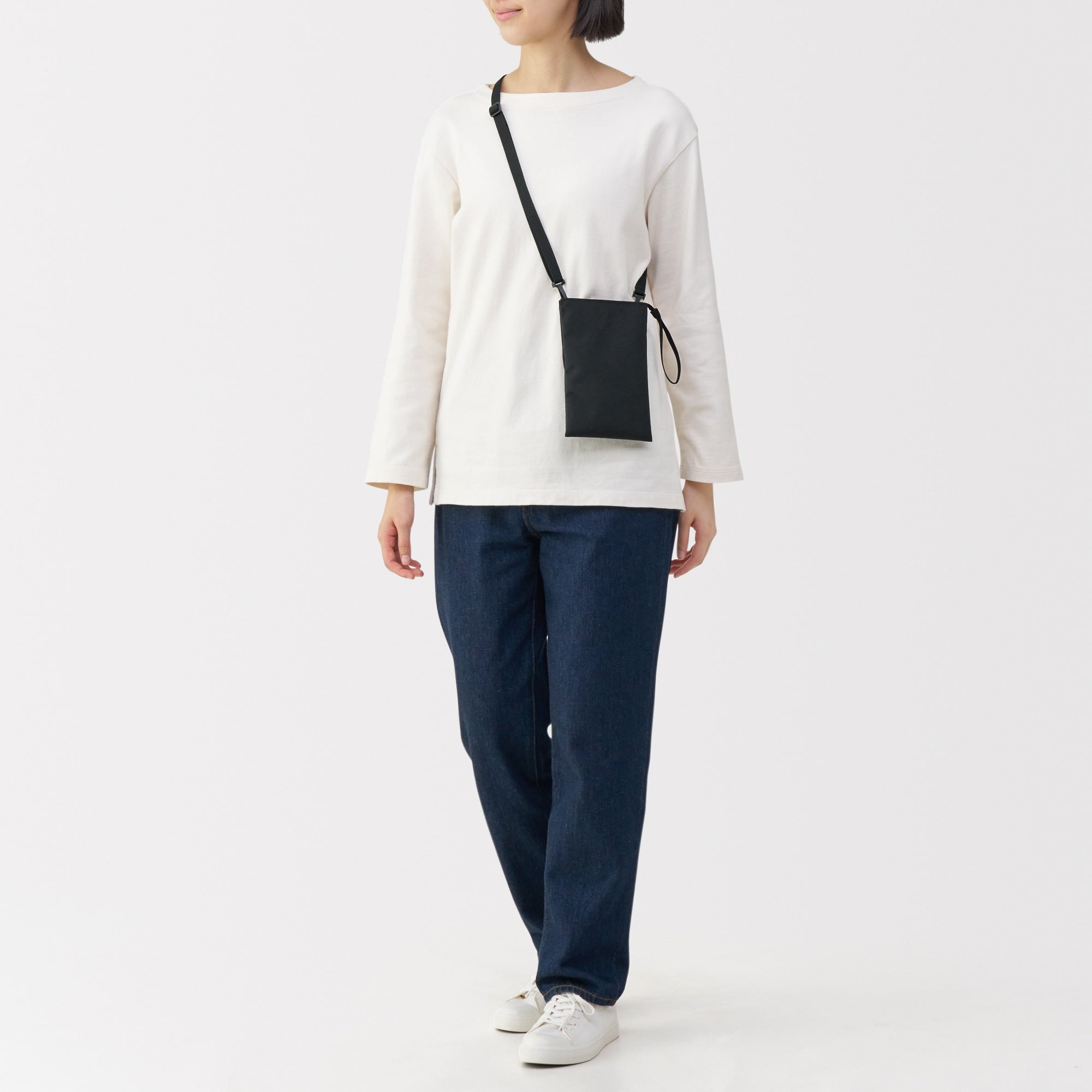 Water Repellent Mini Sacoche