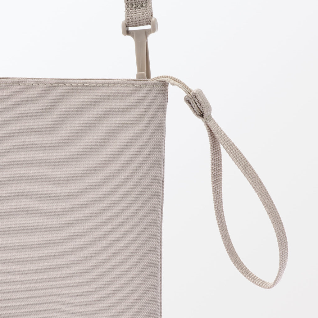 Water Repellent Mini Sacoche