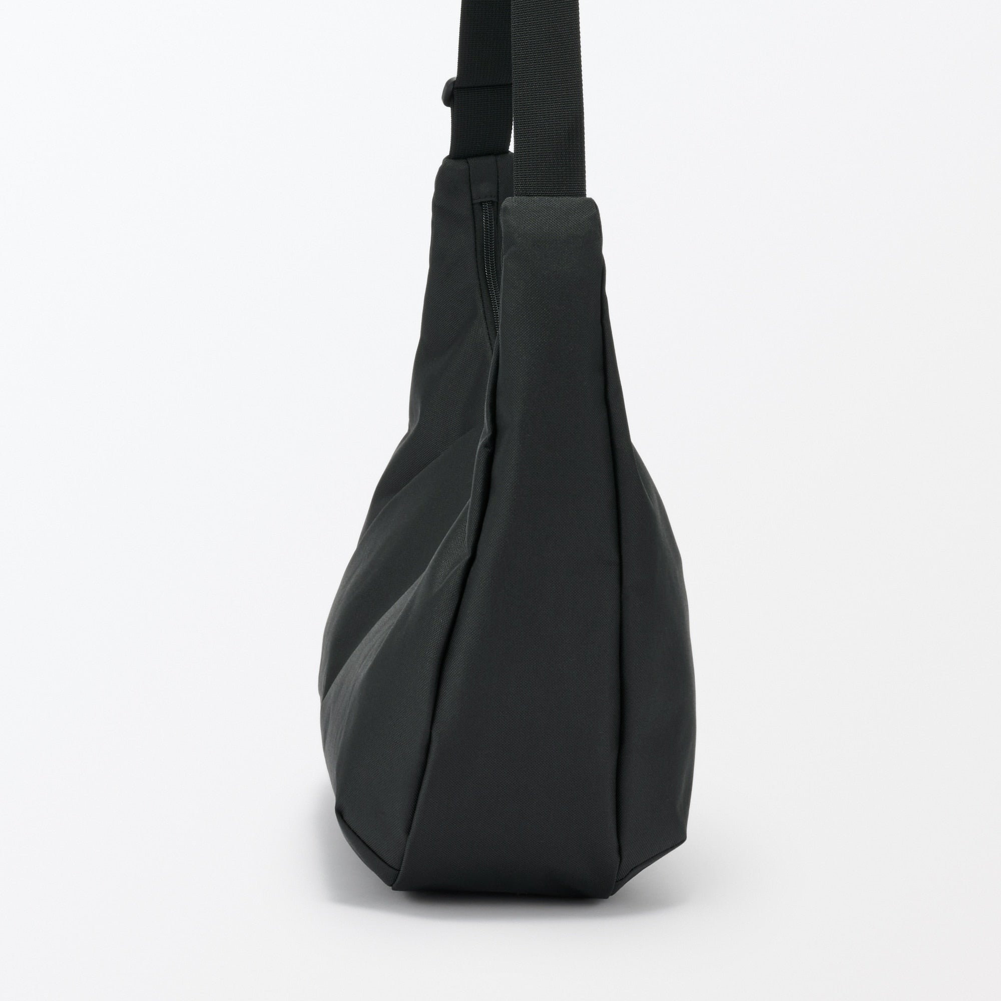 Water Repellent 2-Way Shoulder Bag