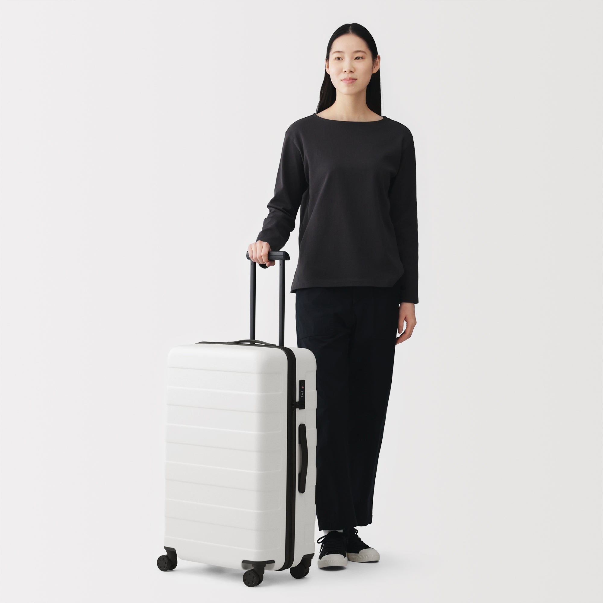 Hard Shell Suitcase 75L | Check-In