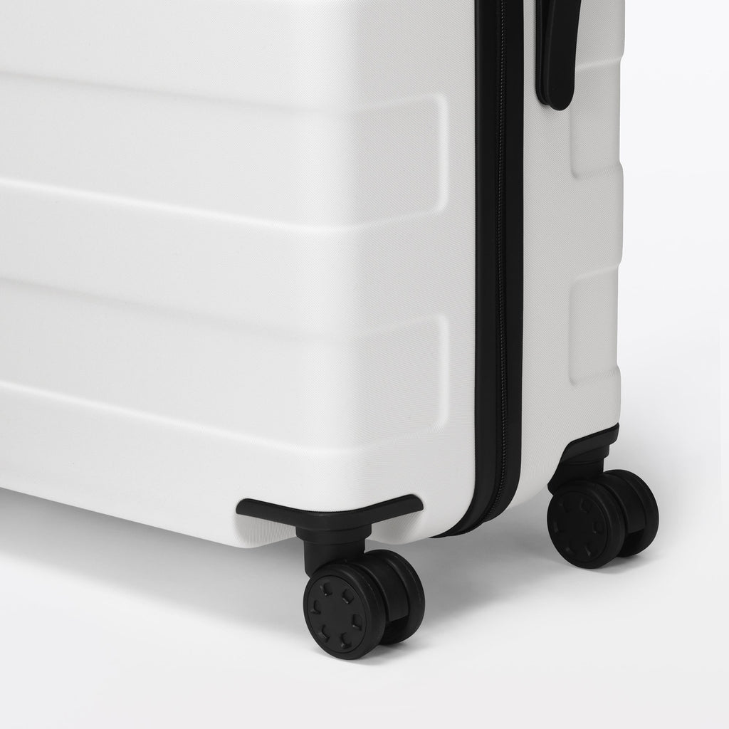 Hard Shell Suitcase 75L | Check-In