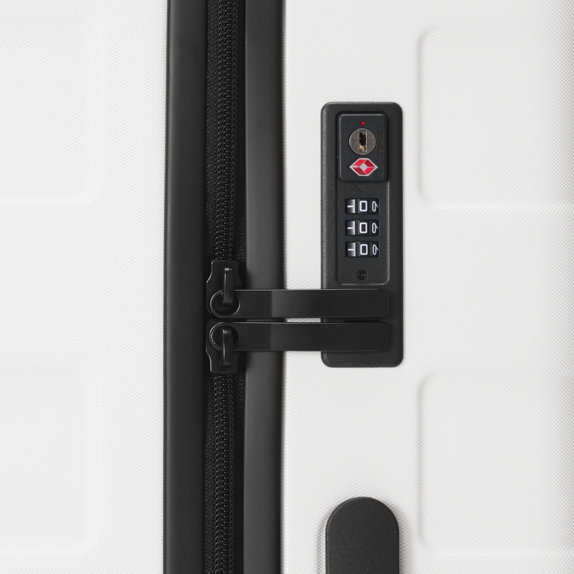 Hard Shell Suitcase 75L | Check-In
