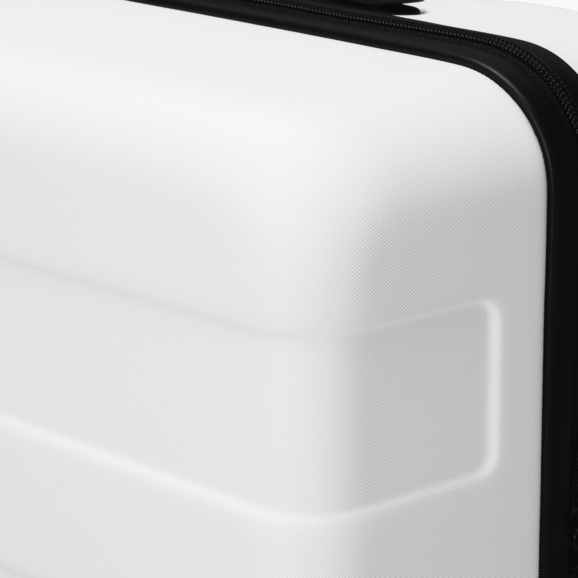 Hard Shell Suitcase 75L | Check-In