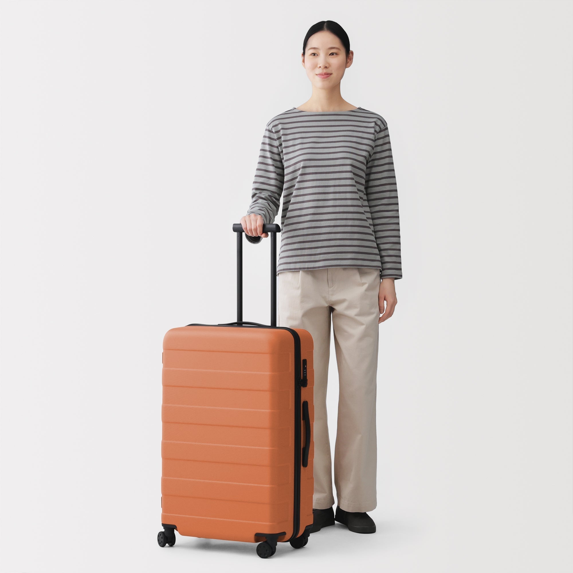 Hard Shell Suitcase 75L | Check-In