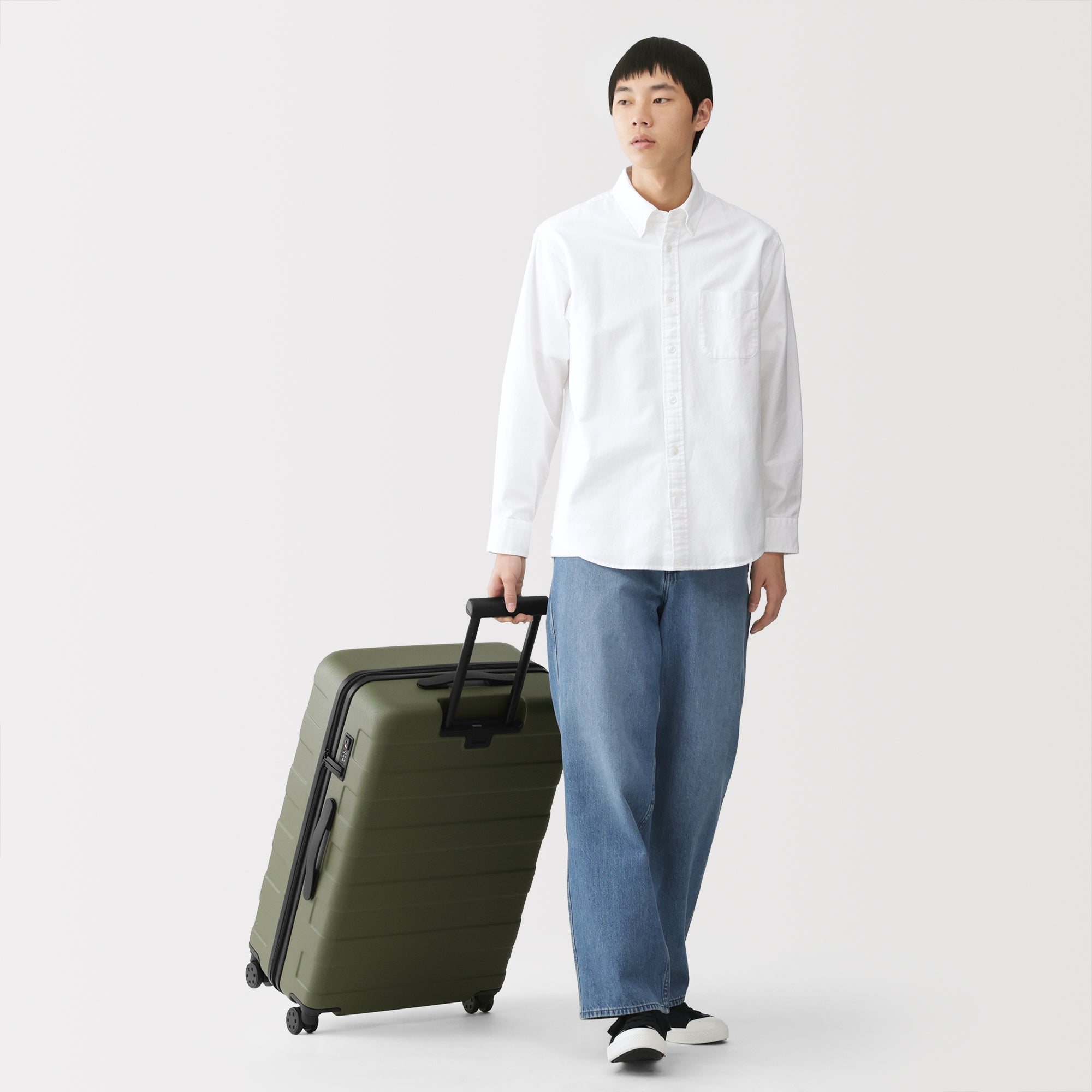 Hard Shell Suitcase 75L | Check-In