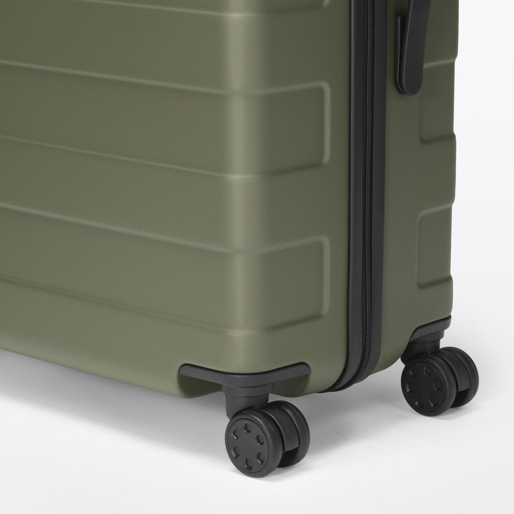 Hard Shell Suitcase 75L | Check-In