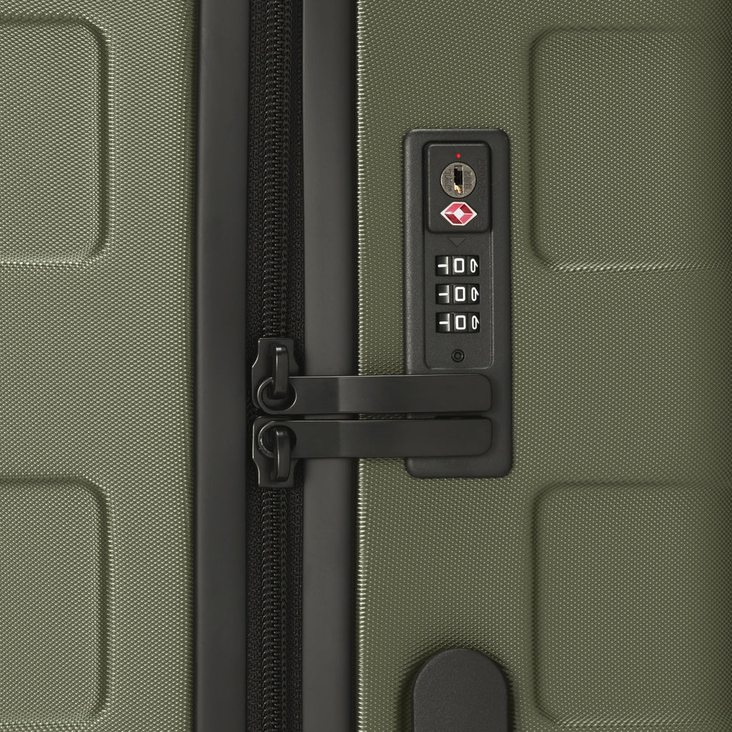 Hard Shell Suitcase 75L | Check-In