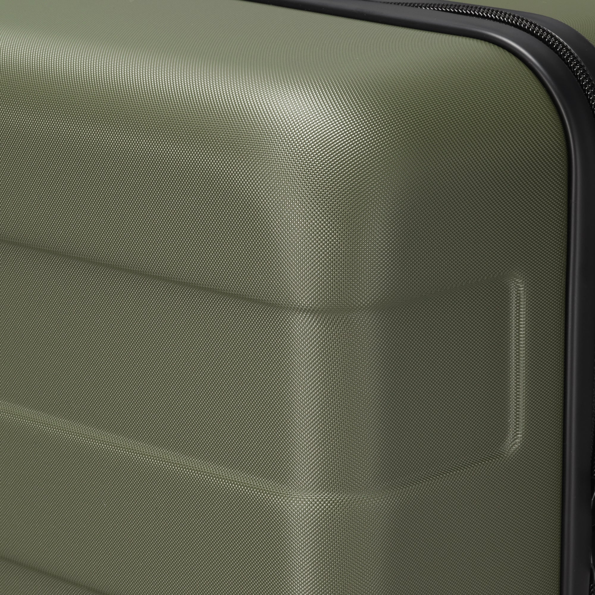 Hard Shell Suitcase 75L | Check-In