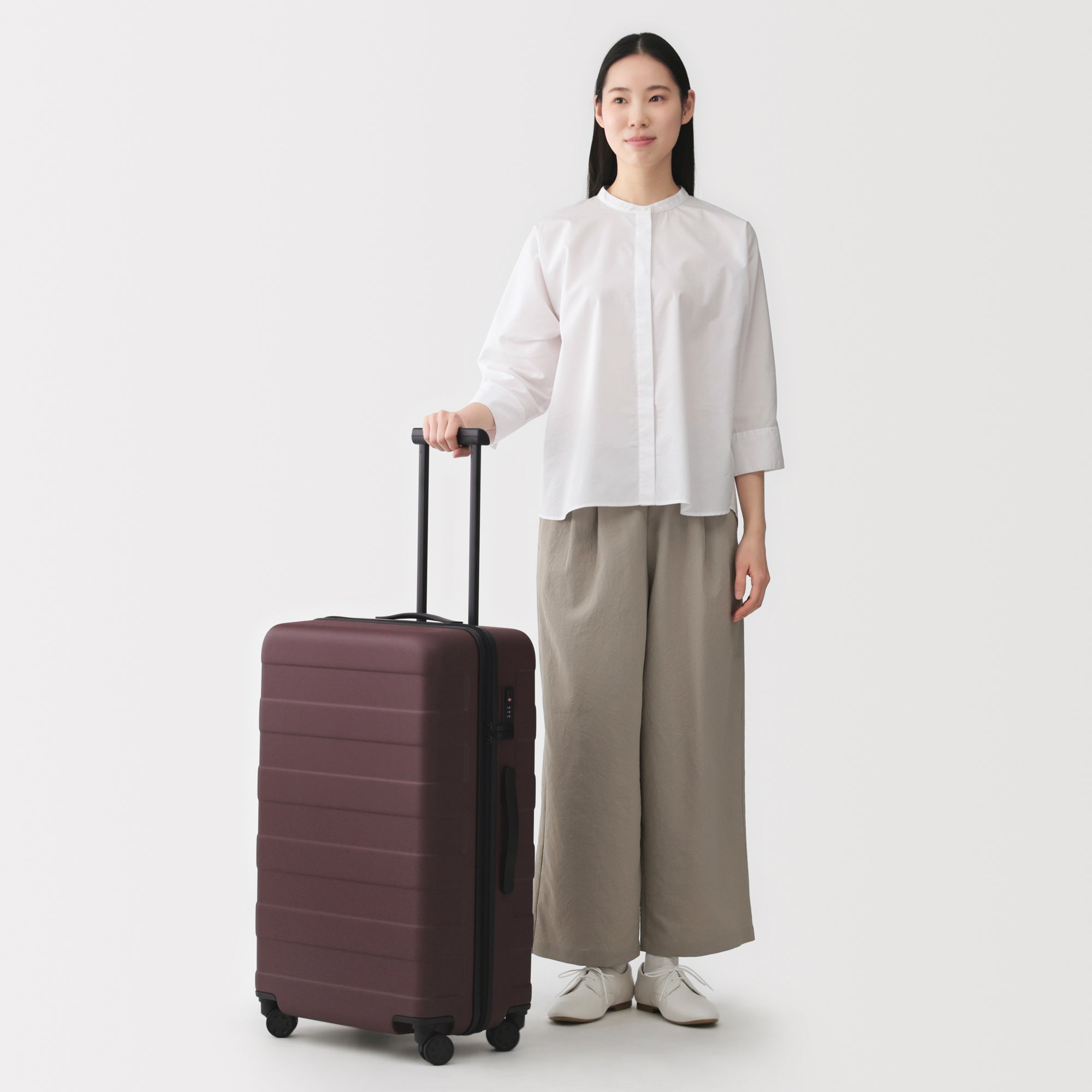 Hard Shell Suitcase 75L | Check-In