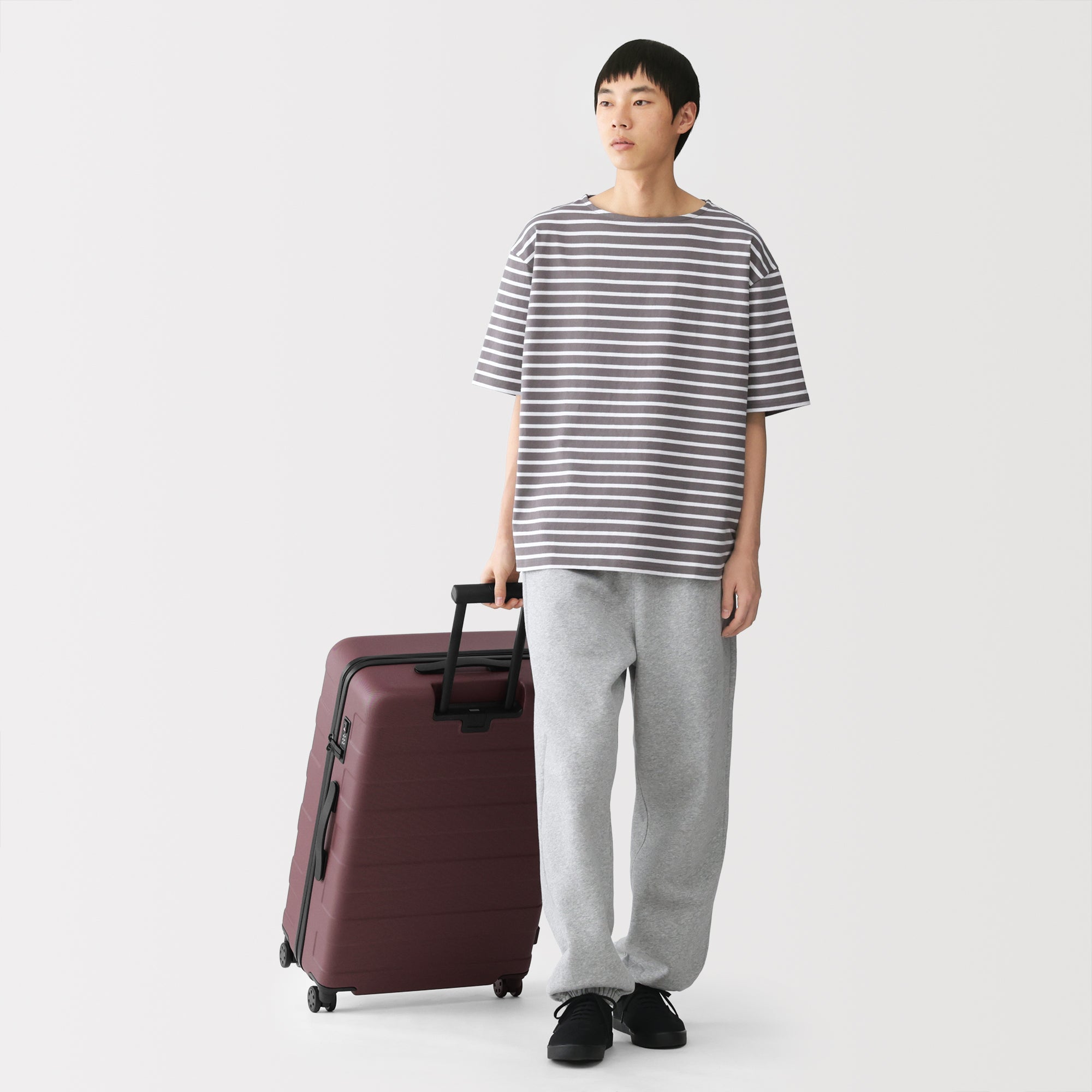 Hard Shell Suitcase 75L | Check-In