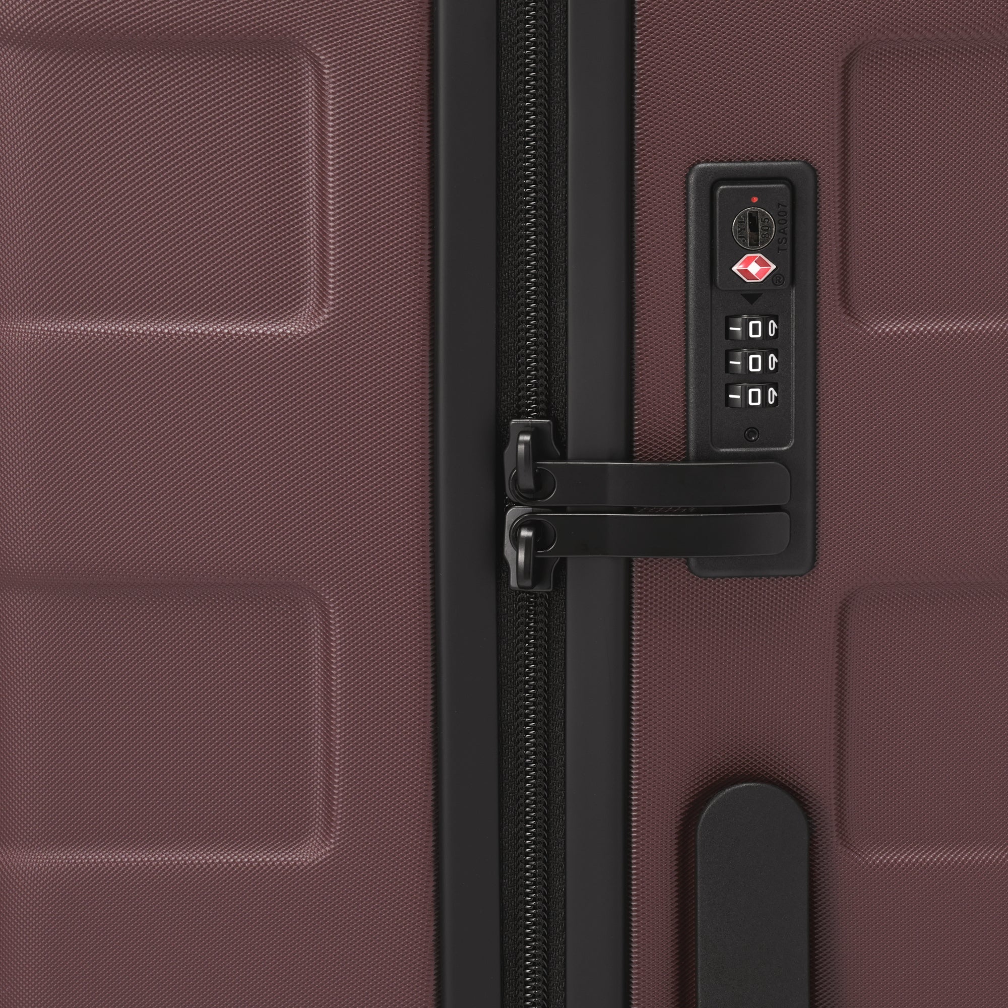 Hard Shell Suitcase 75L | Check-In
