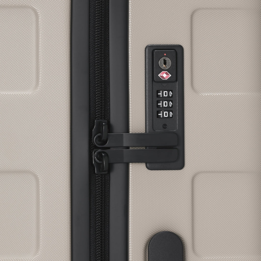 Hard Shell Suitcase 75L | Check-In
