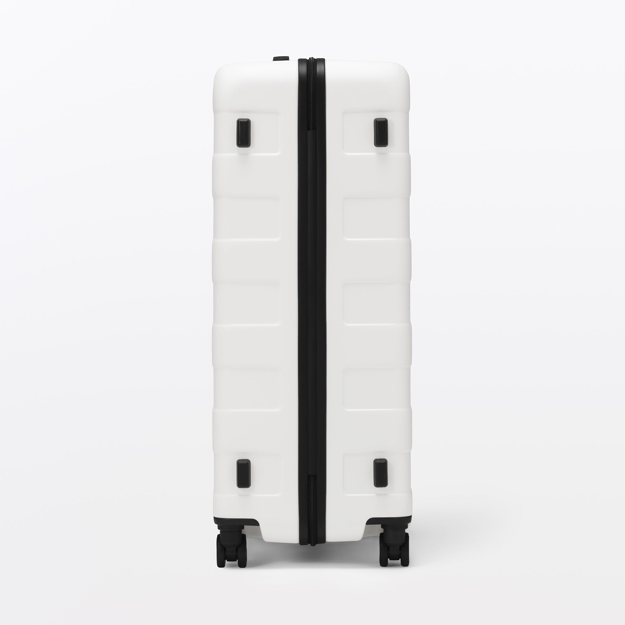 Hard Shell Suitcase 105L | Check-In