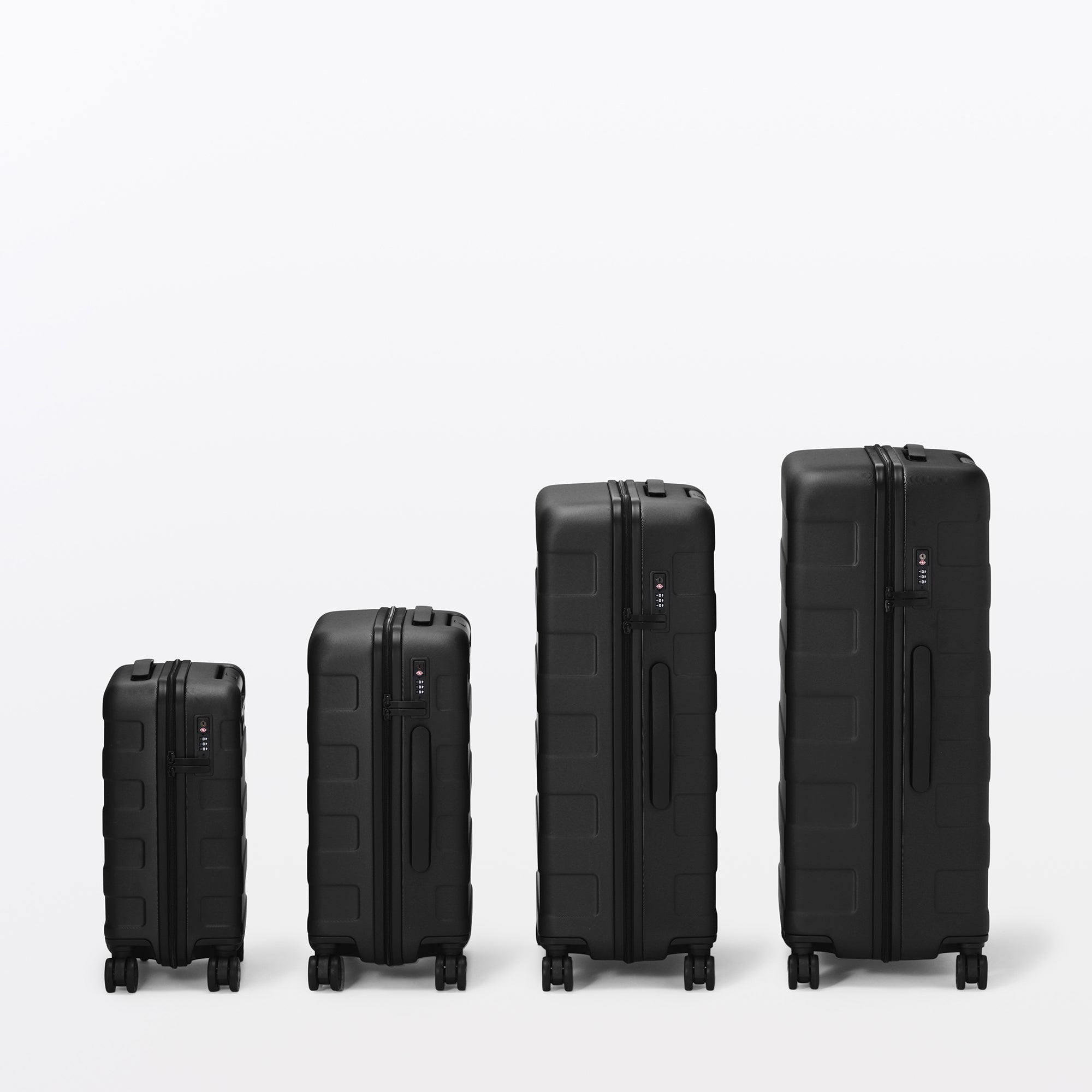 Hard Shell Suitcase 105L | Check-In