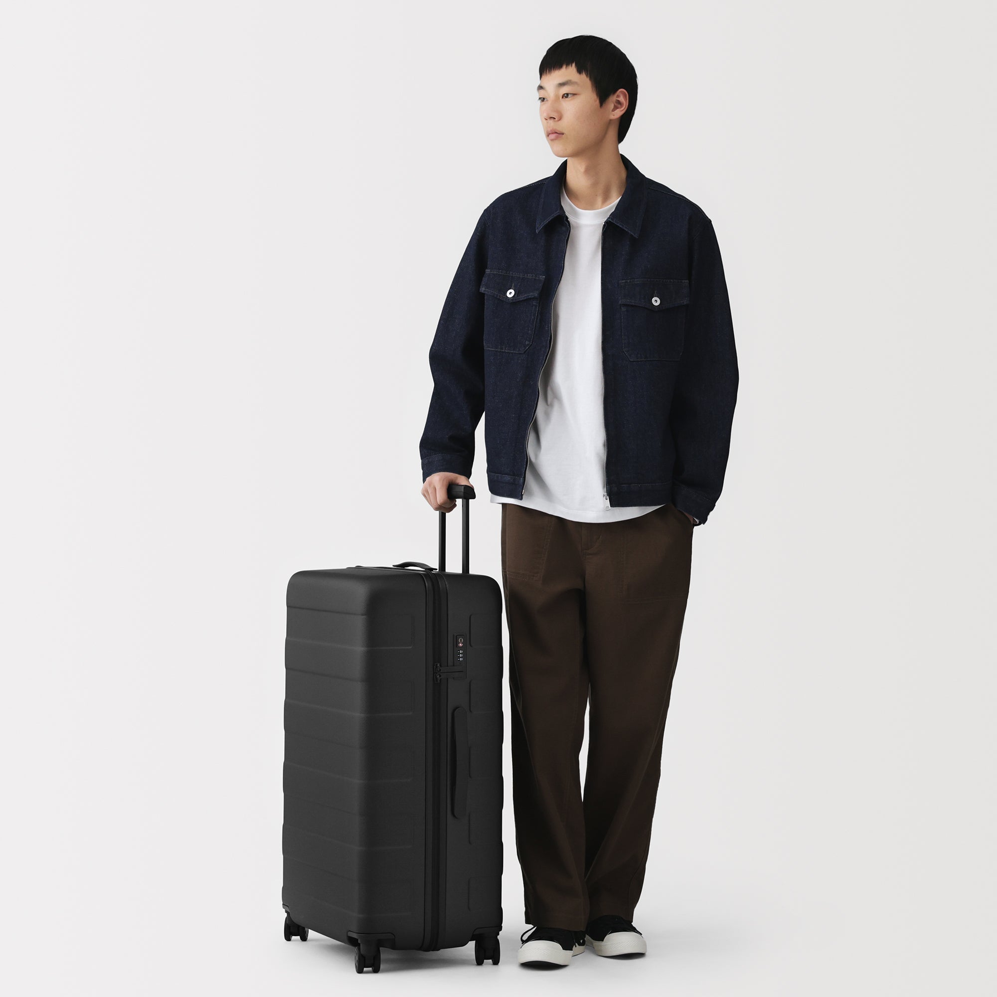 Hard Shell Suitcase 105L | Check-In