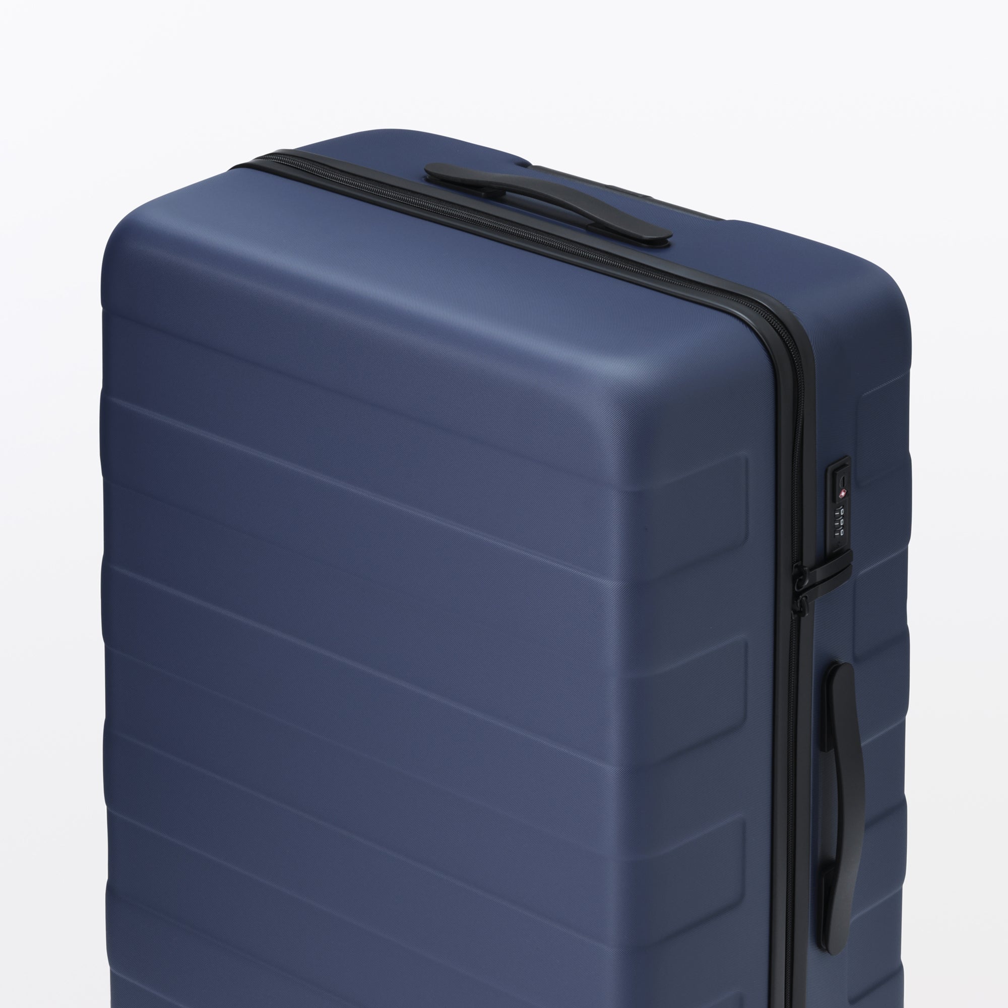 Hard Shell Suitcase 105L | Check-In