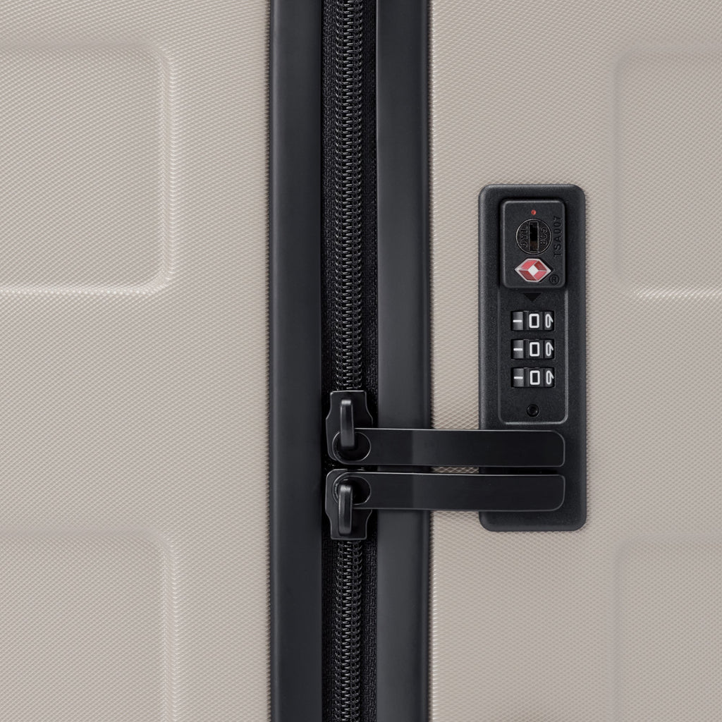 Hard Shell Suitcase 105L | Check-In