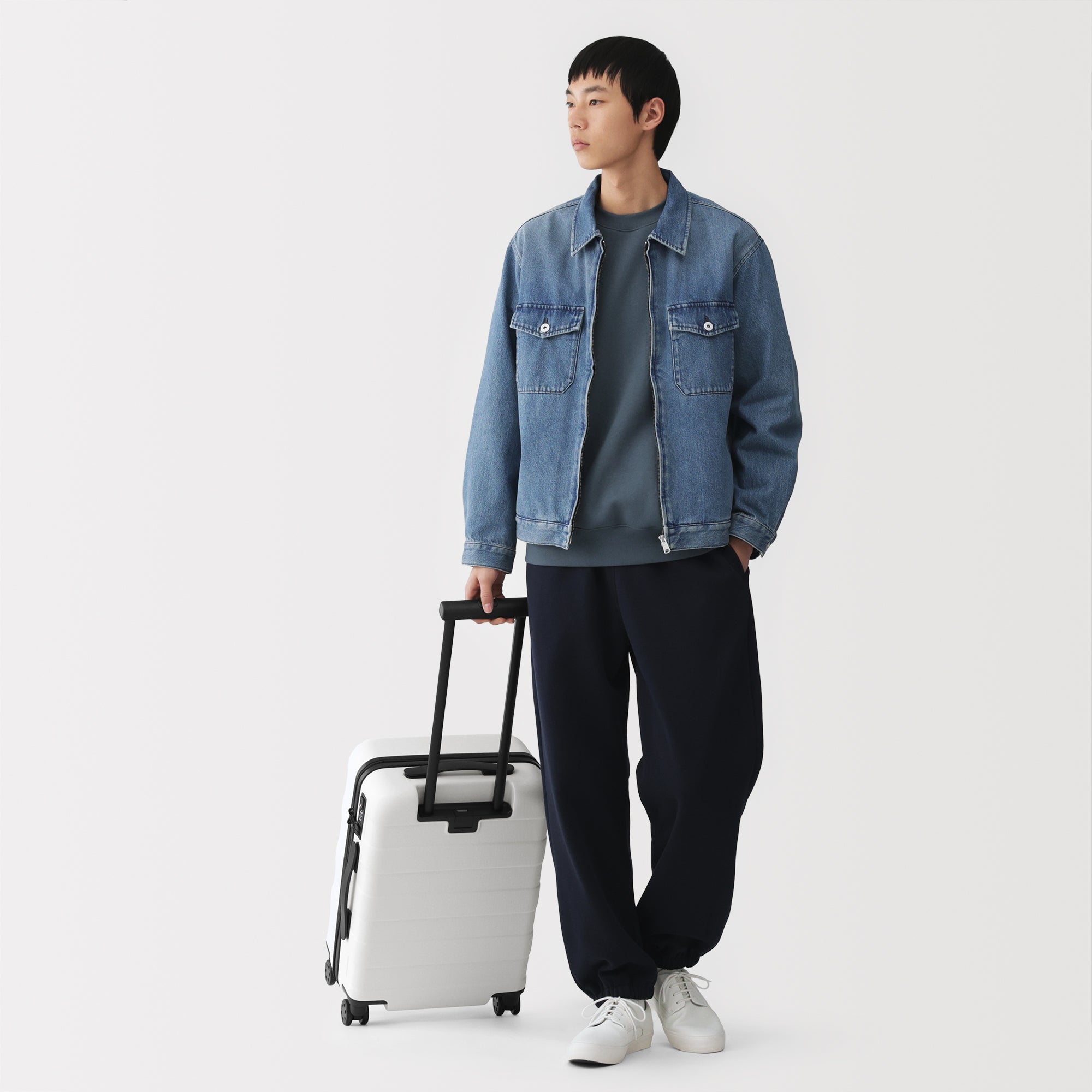 Hard Shell Suitcase 36L | Carry-On