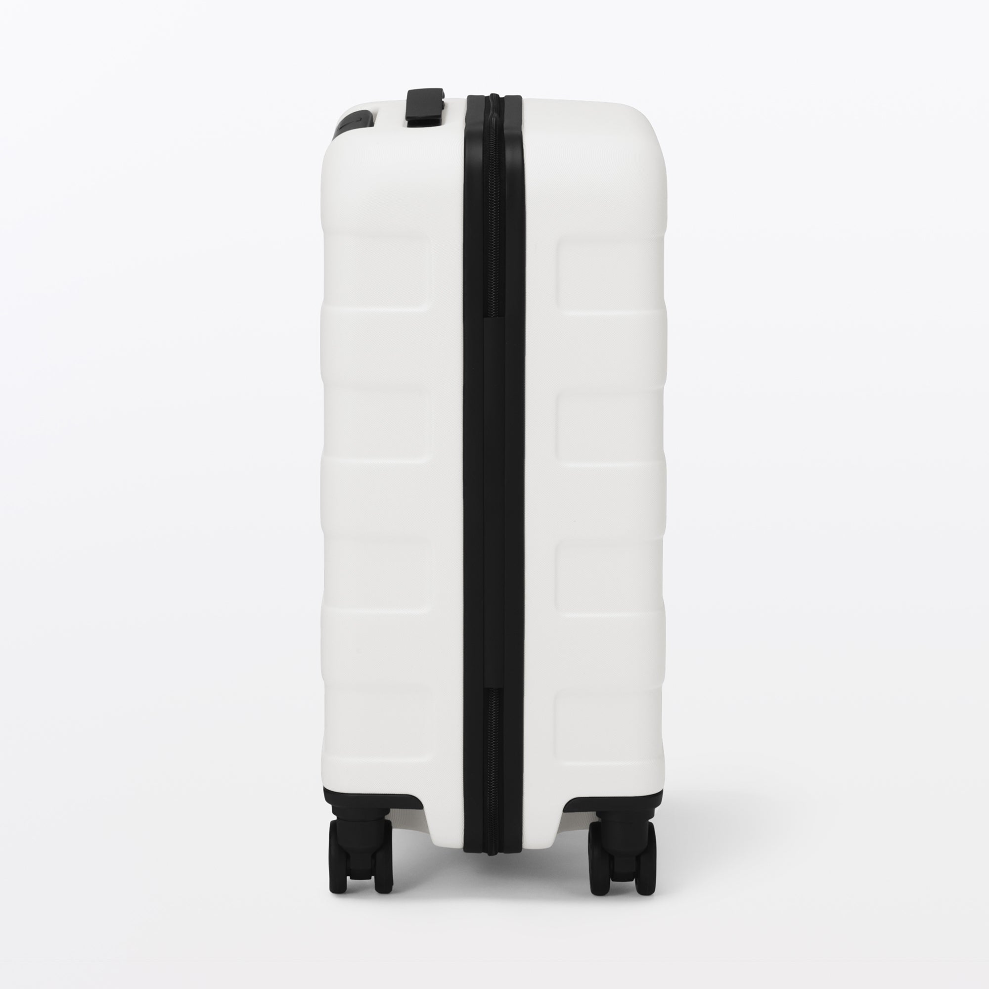 Hard Shell Suitcase 36L | Carry-On