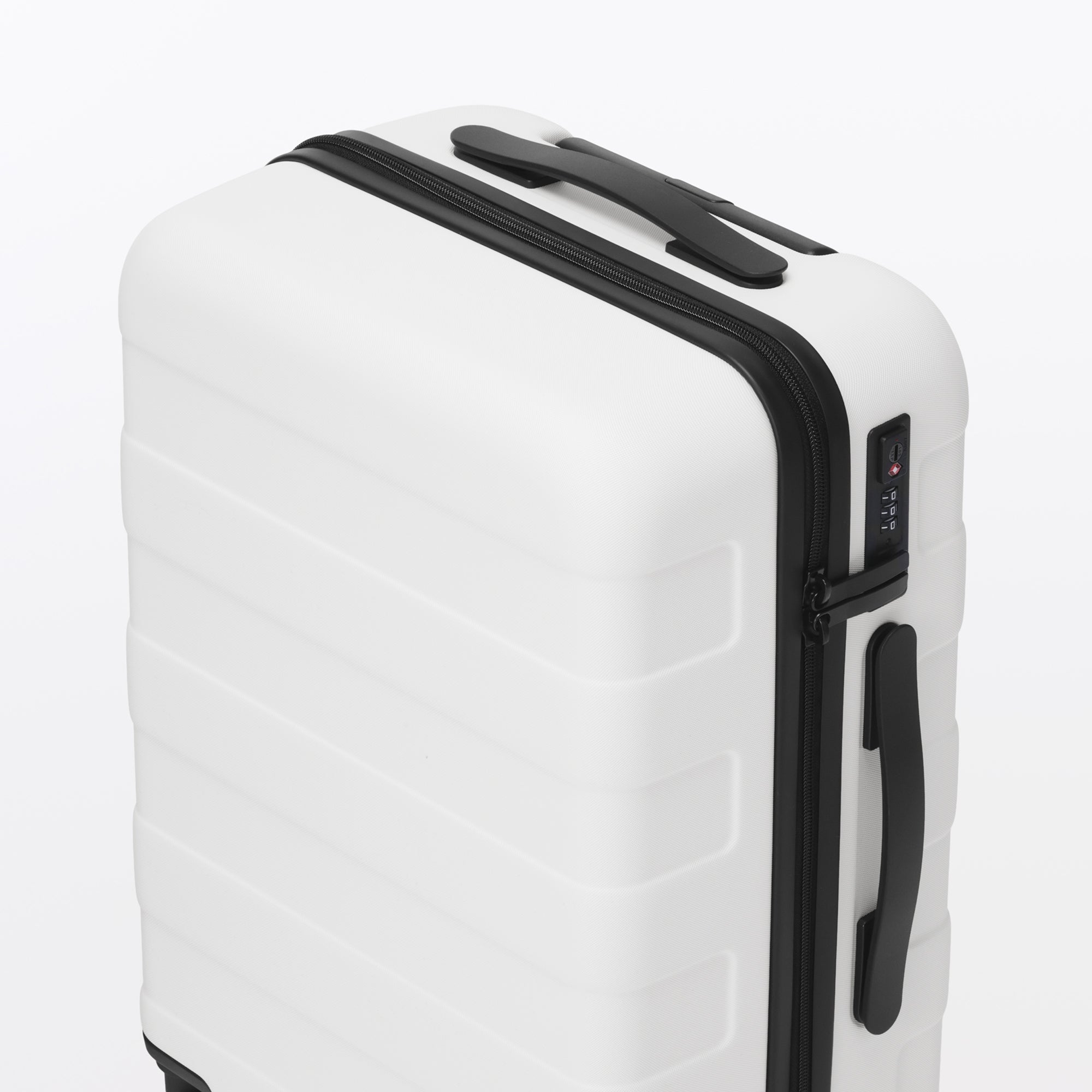 Hard Shell Suitcase 36L | Carry-On
