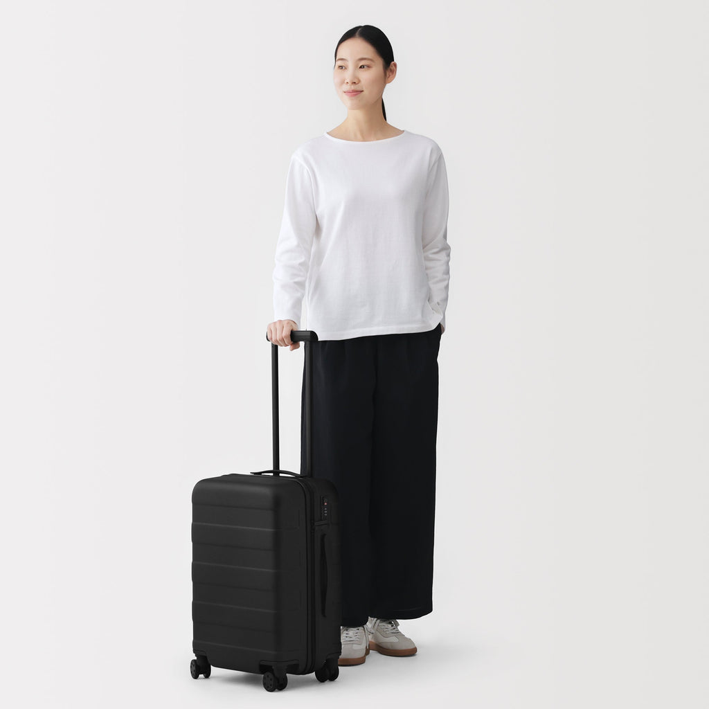 Hard Shell Suitcase 36L | Carry-On