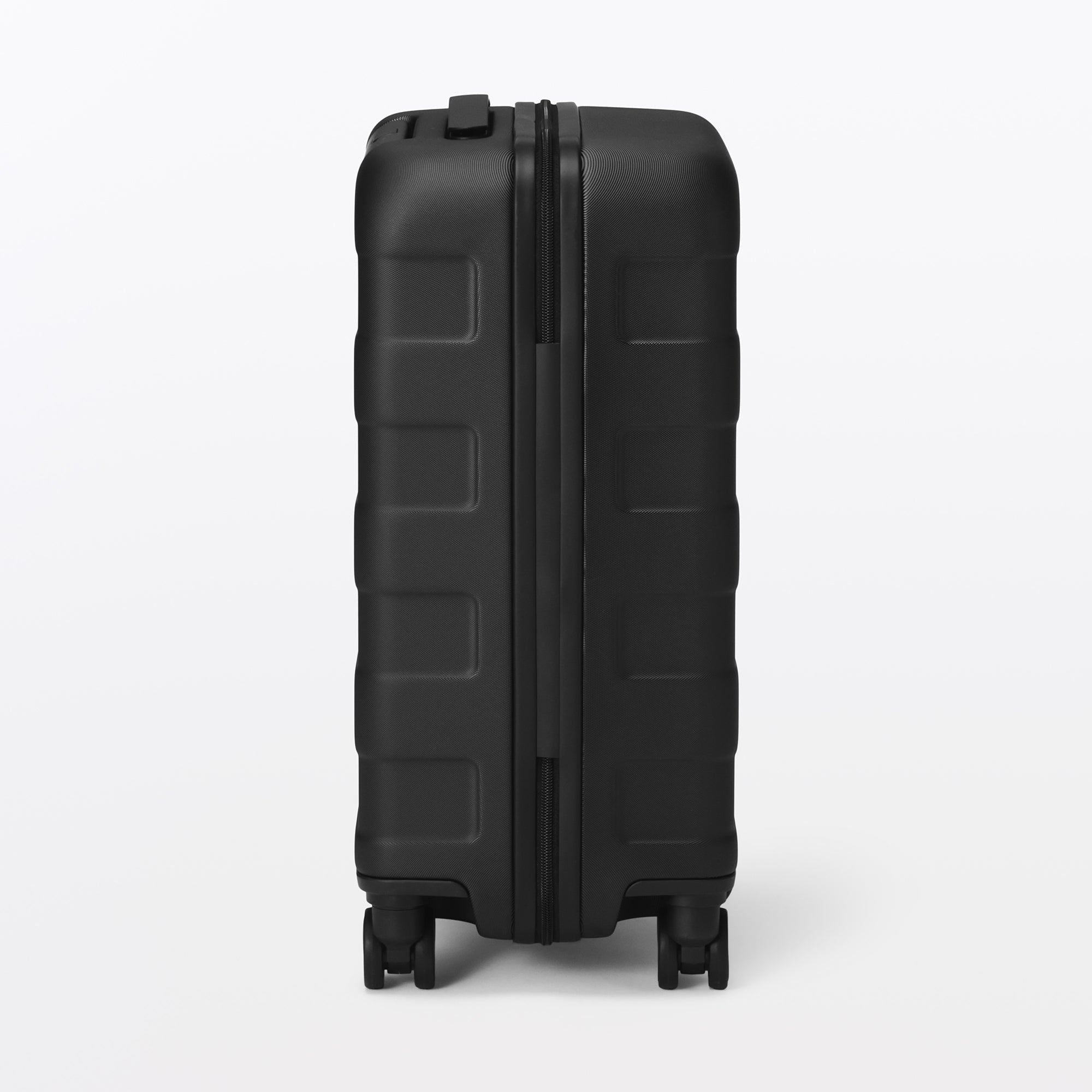 Hard Shell Suitcase 36L | Carry-On