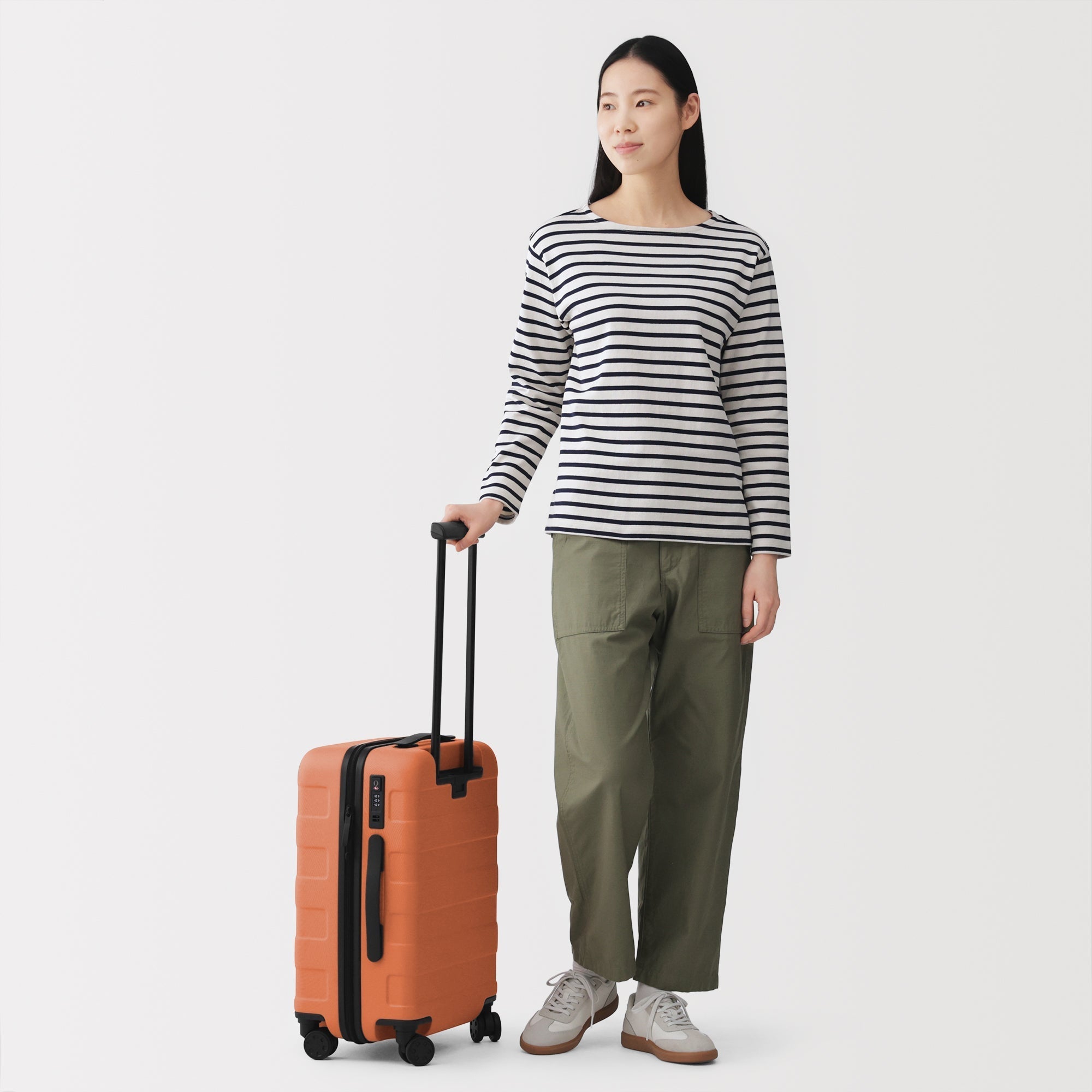 Hard Shell Suitcase 36L | Carry-On
