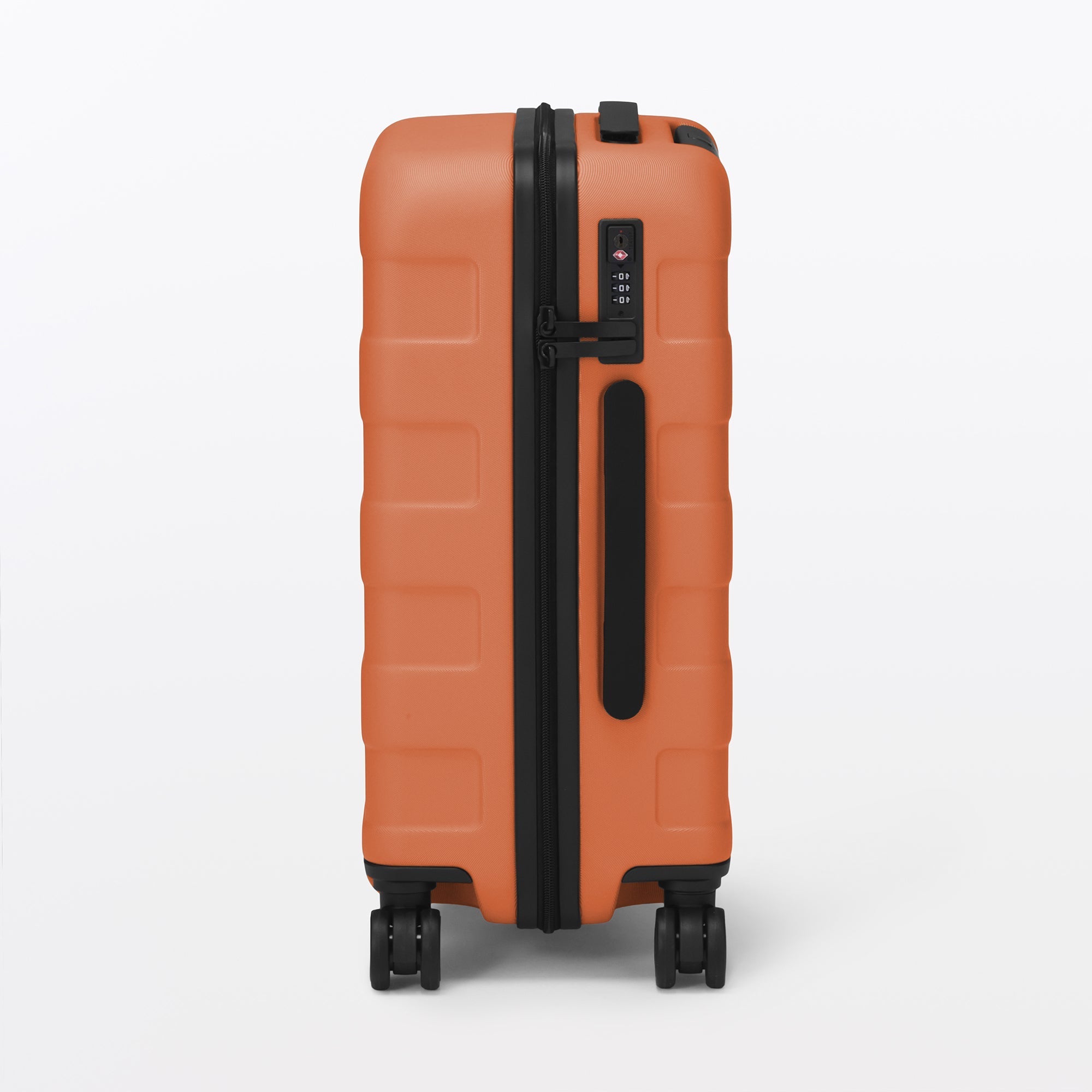 Hard Shell Suitcase 36L | Carry-On