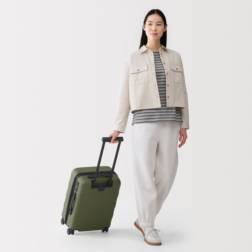 Hard Shell Suitcase 36L | Carry-On