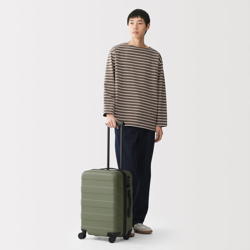 Hard Shell Suitcase 36L | Carry-On
