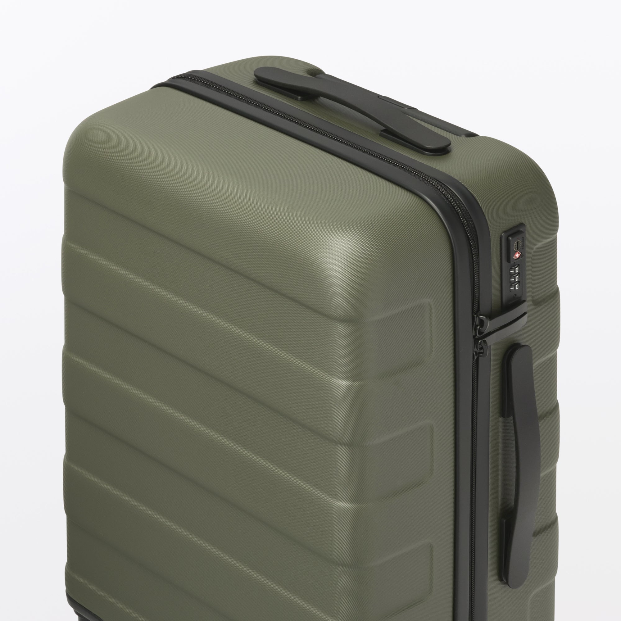 Hard Shell Suitcase 36L | Carry-On