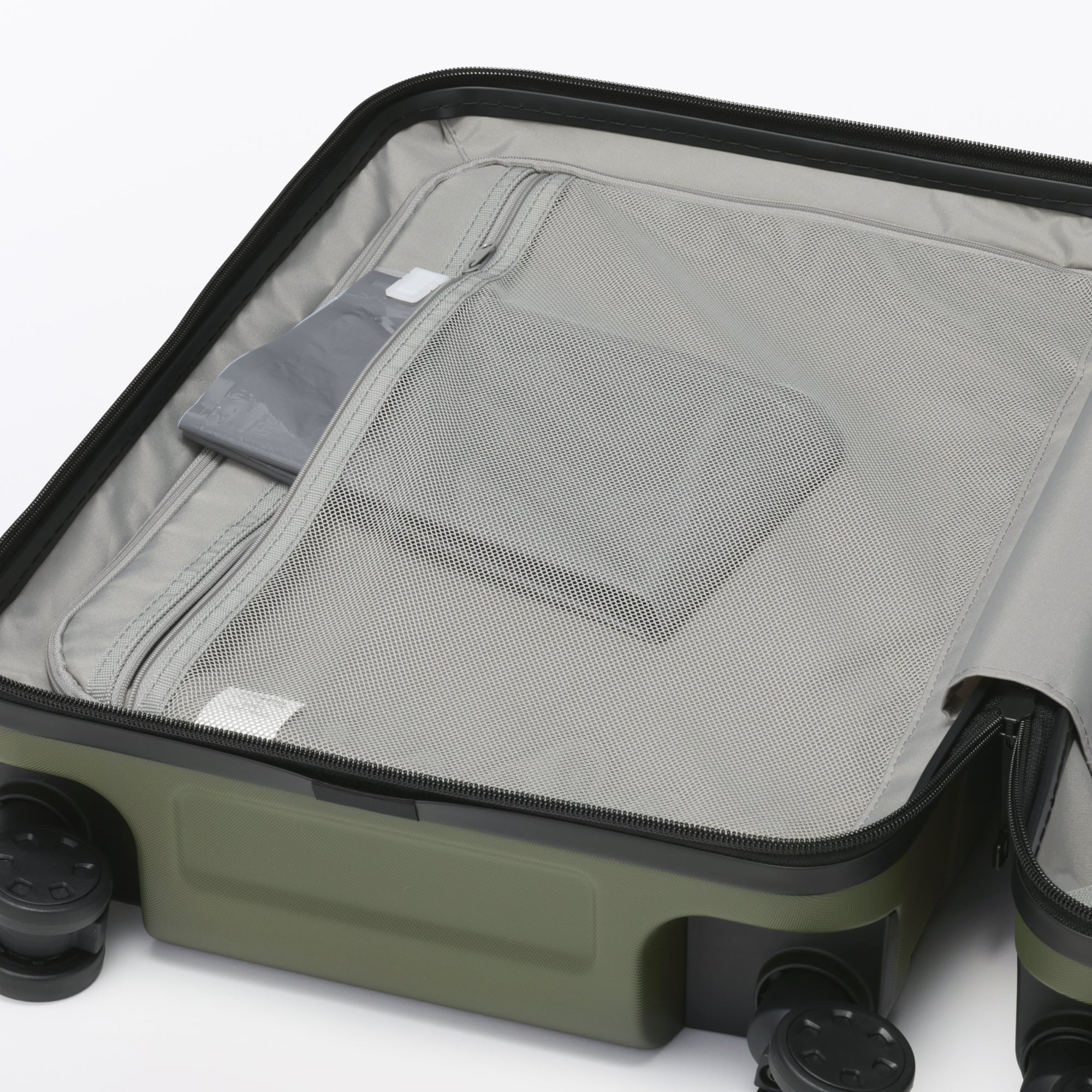Hard Shell Suitcase 36L | Carry-On