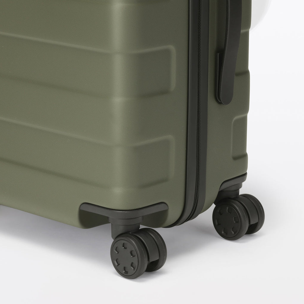 Hard Shell Suitcase 36L | Carry-On