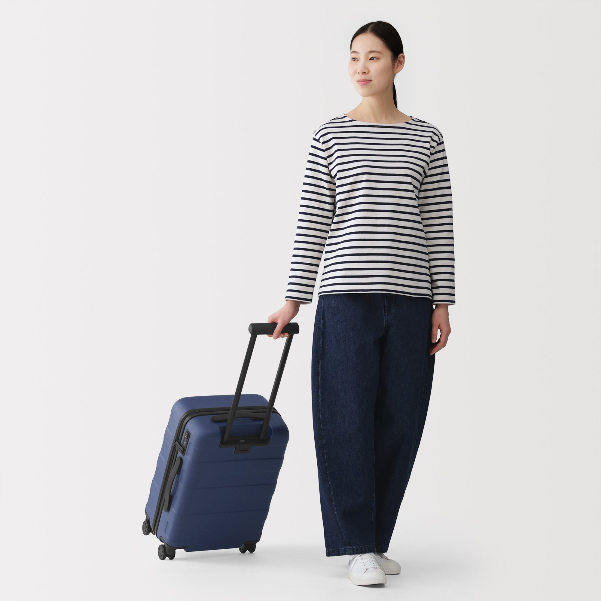 Hard Shell Suitcase 36L | Carry-On