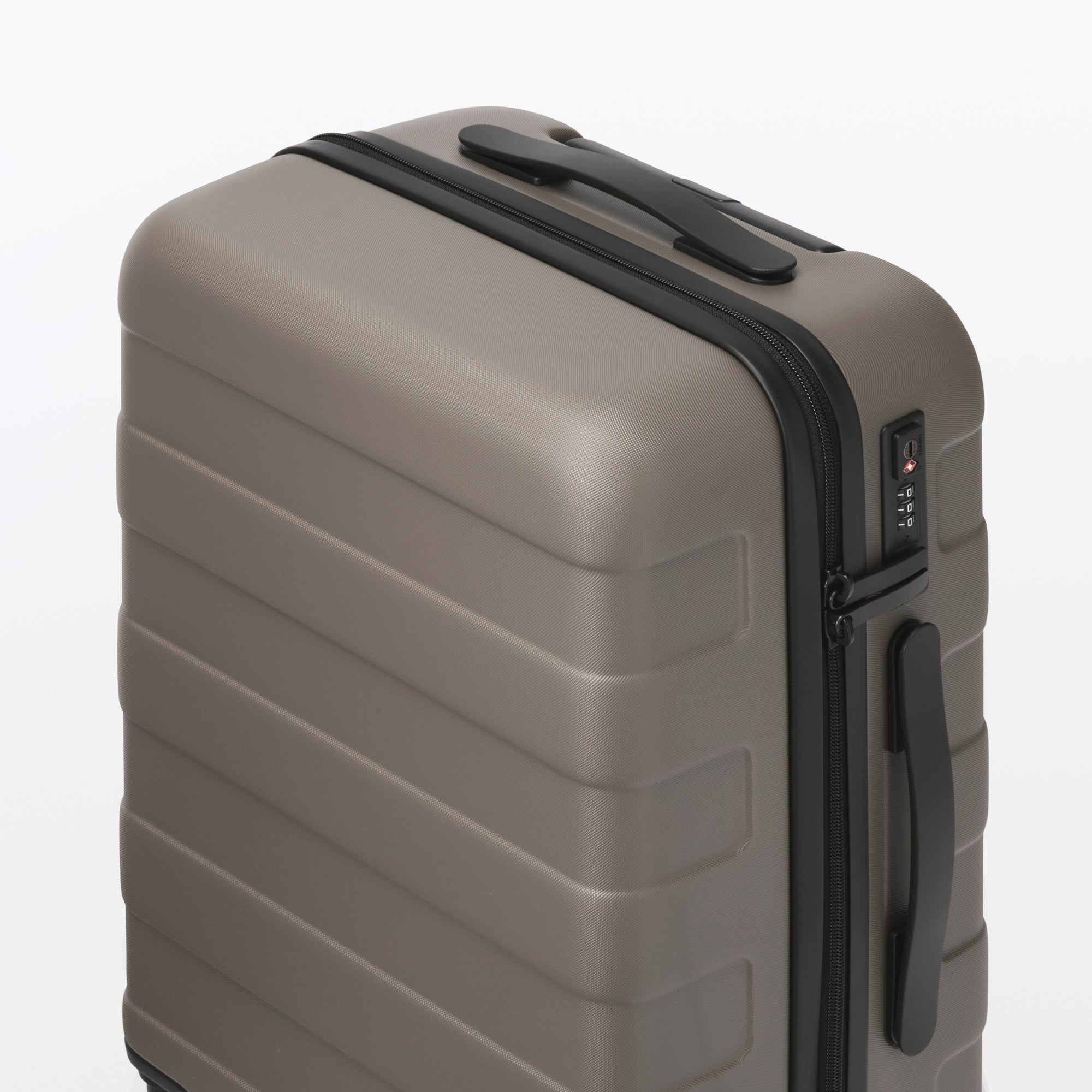Hard Shell Suitcase 36L | Carry-On