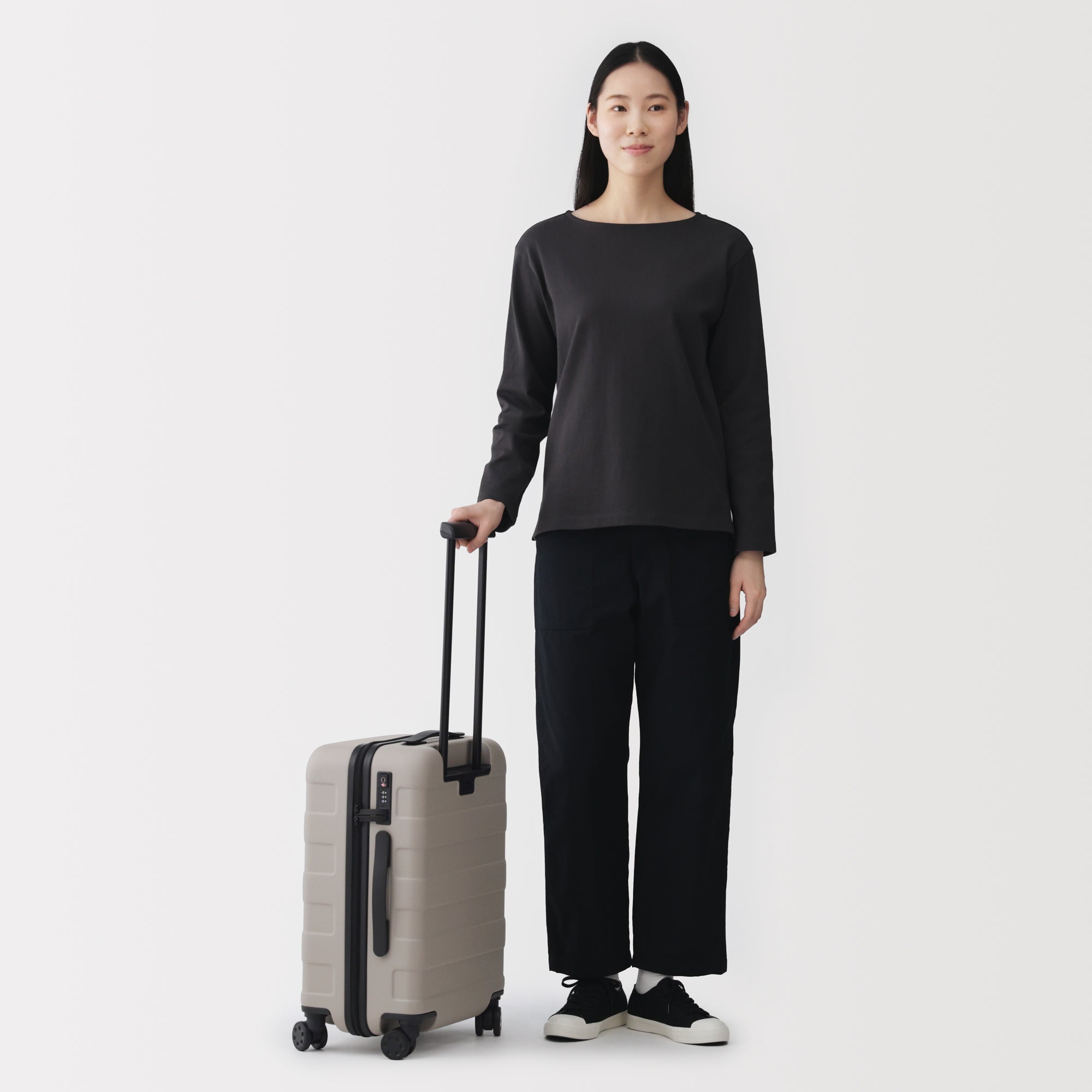 Hard Shell Suitcase 36L | Carry-On