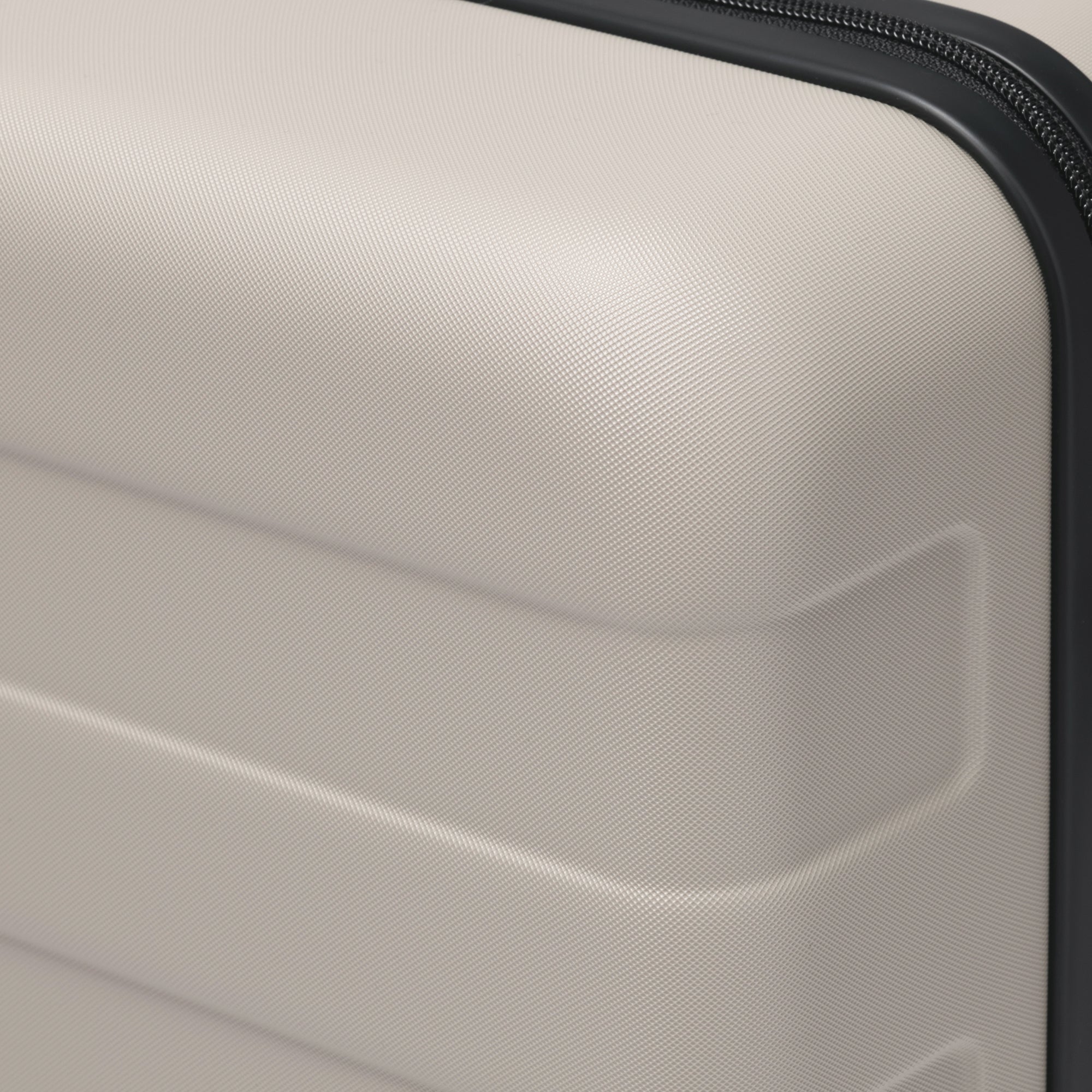 Hard Shell Suitcase 36L | Carry-On