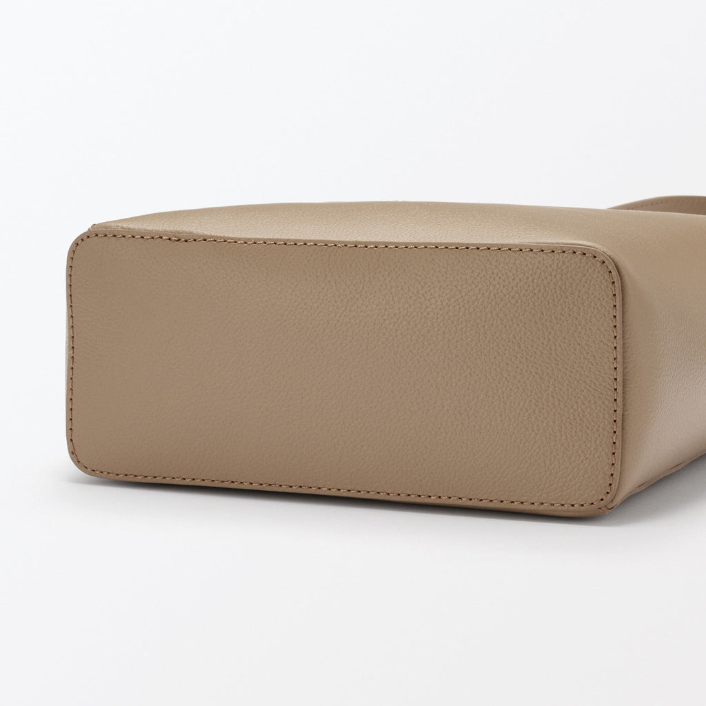 Tanned Leather Shoulder Bag