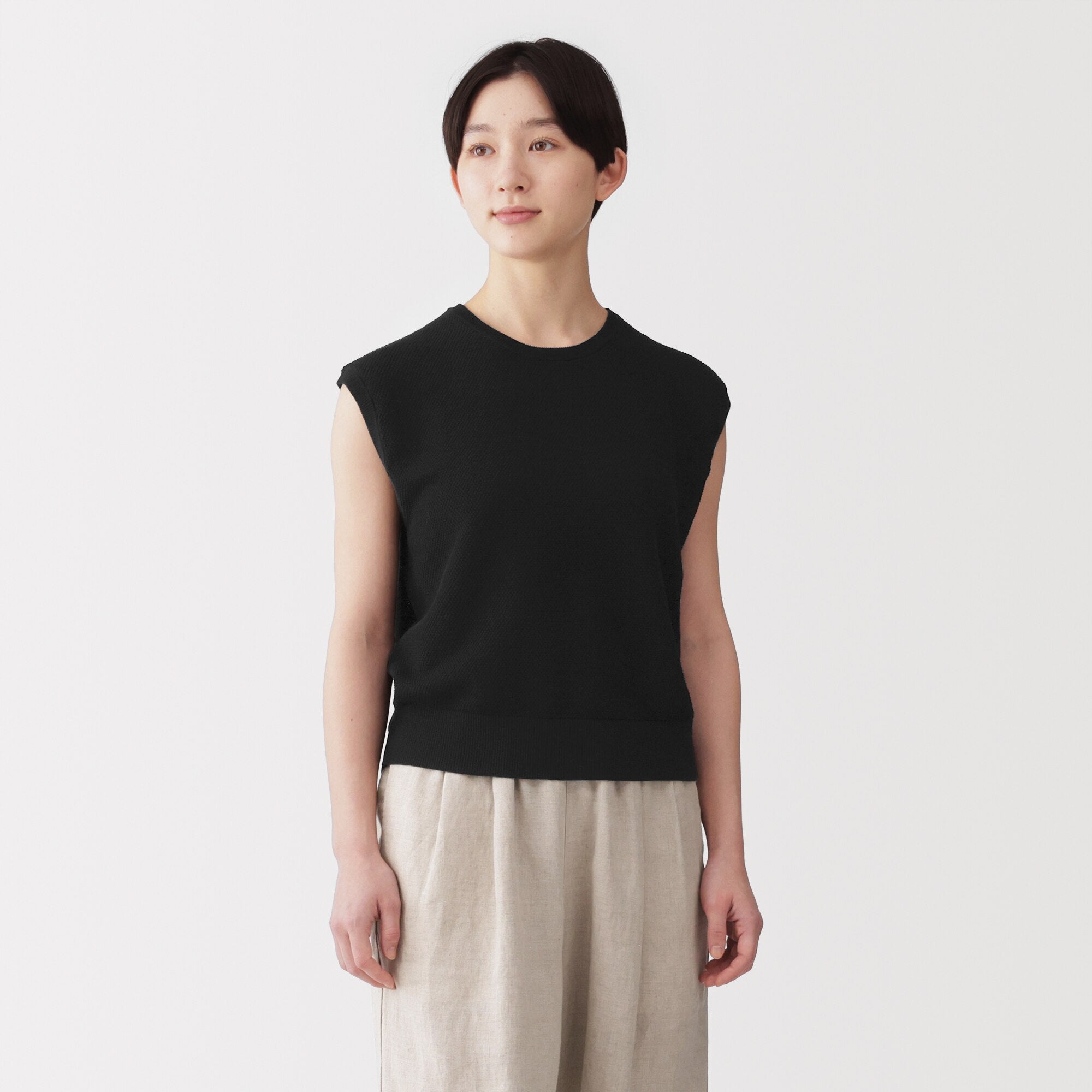 High-Twist Cotton Sleeveless Sweater
