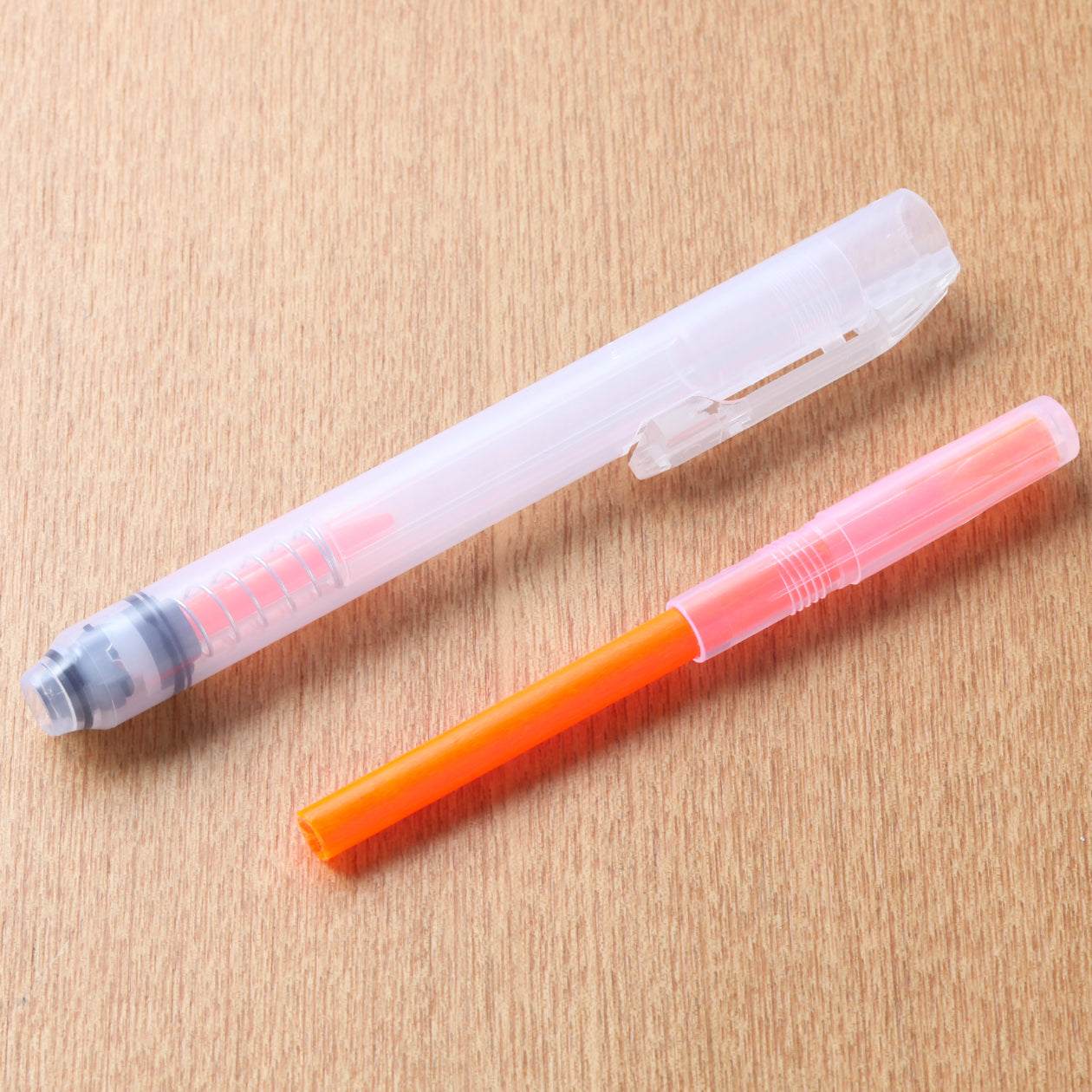 Retractable Highlighter
