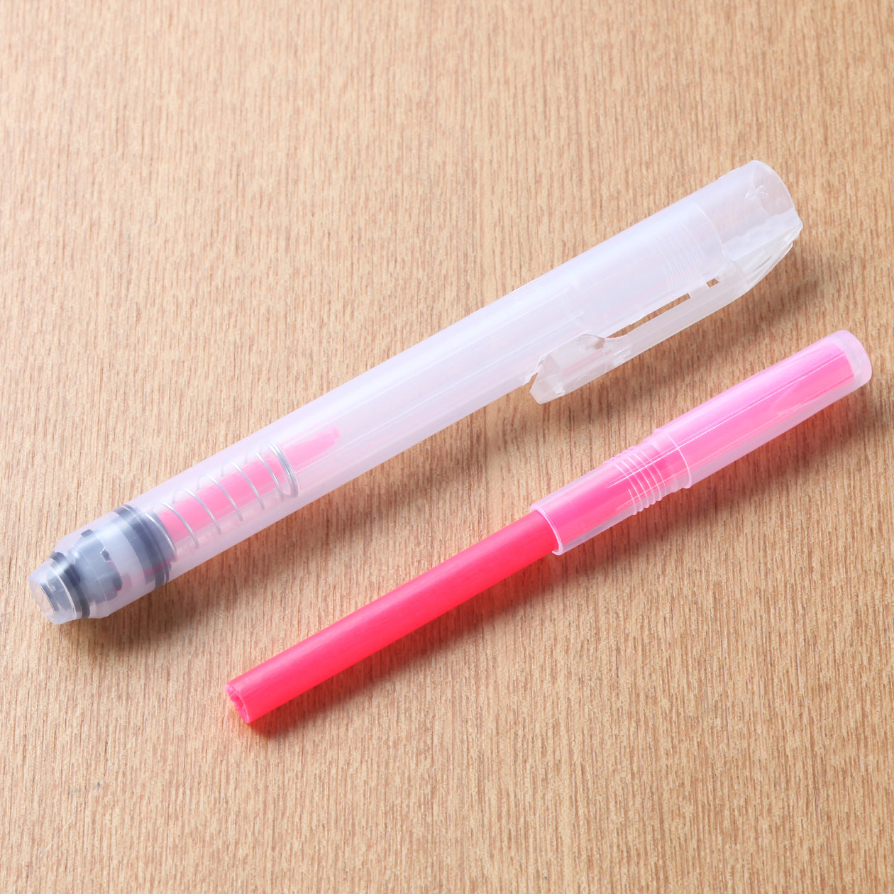 Retractable Highlighter